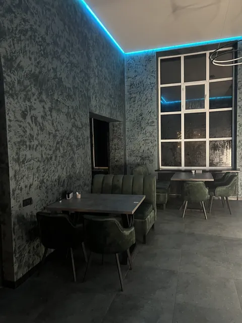 Monarch Lounge Bar image 8
