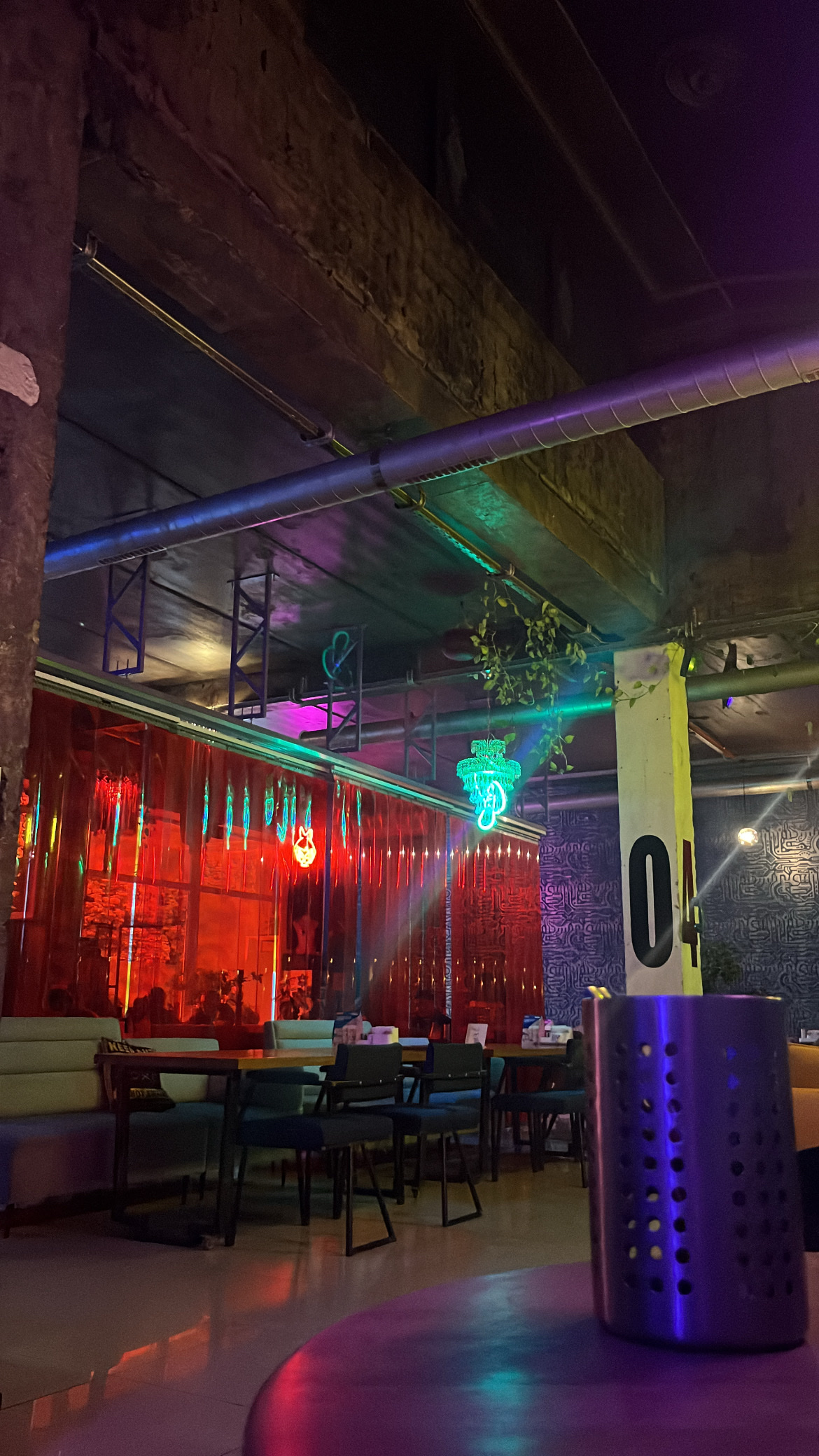 lounge bar MONIKA.2049 image 3