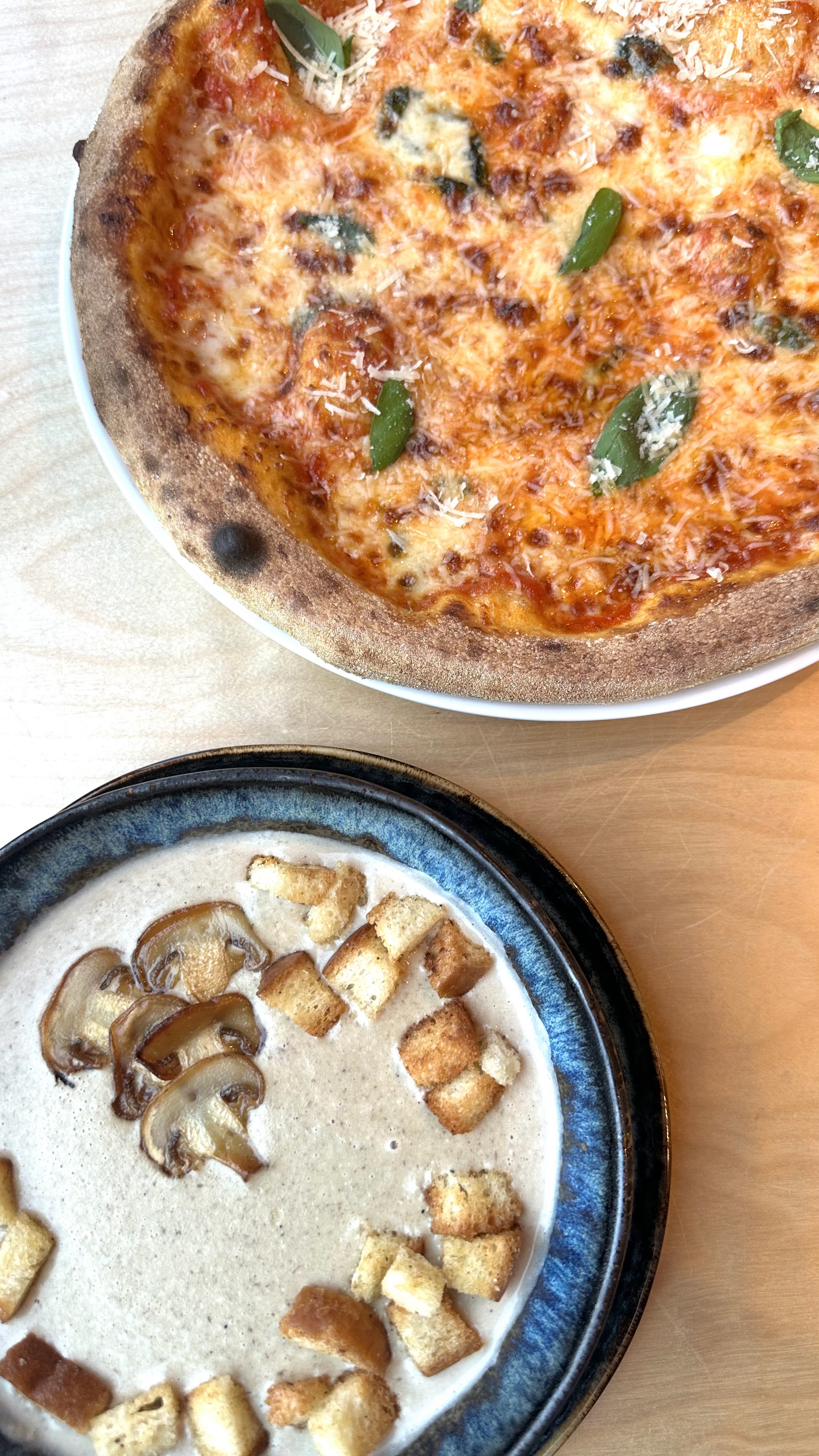 GreenWood pizzeria image 10