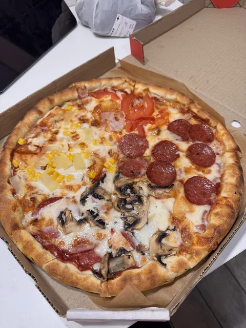 Street Pizza image 8