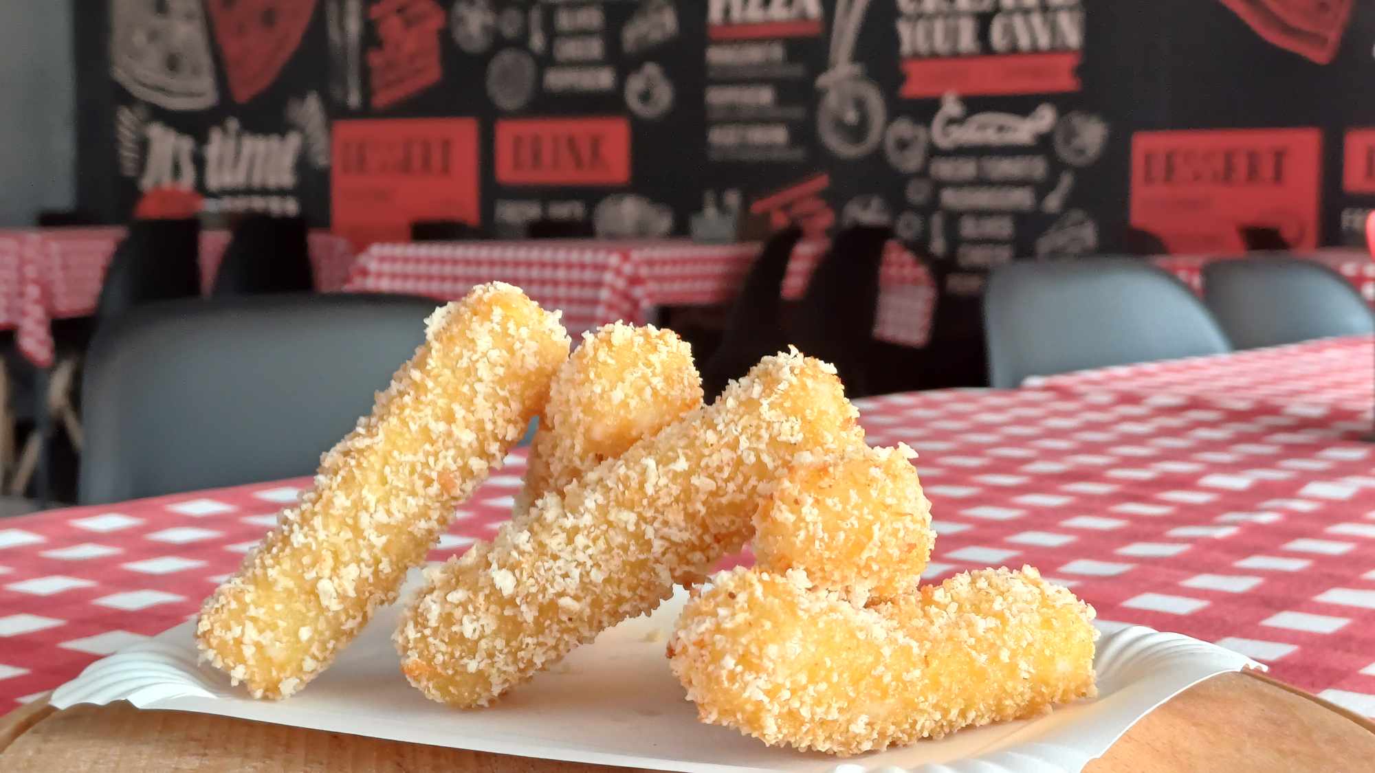 Pizzeria UNO image 5