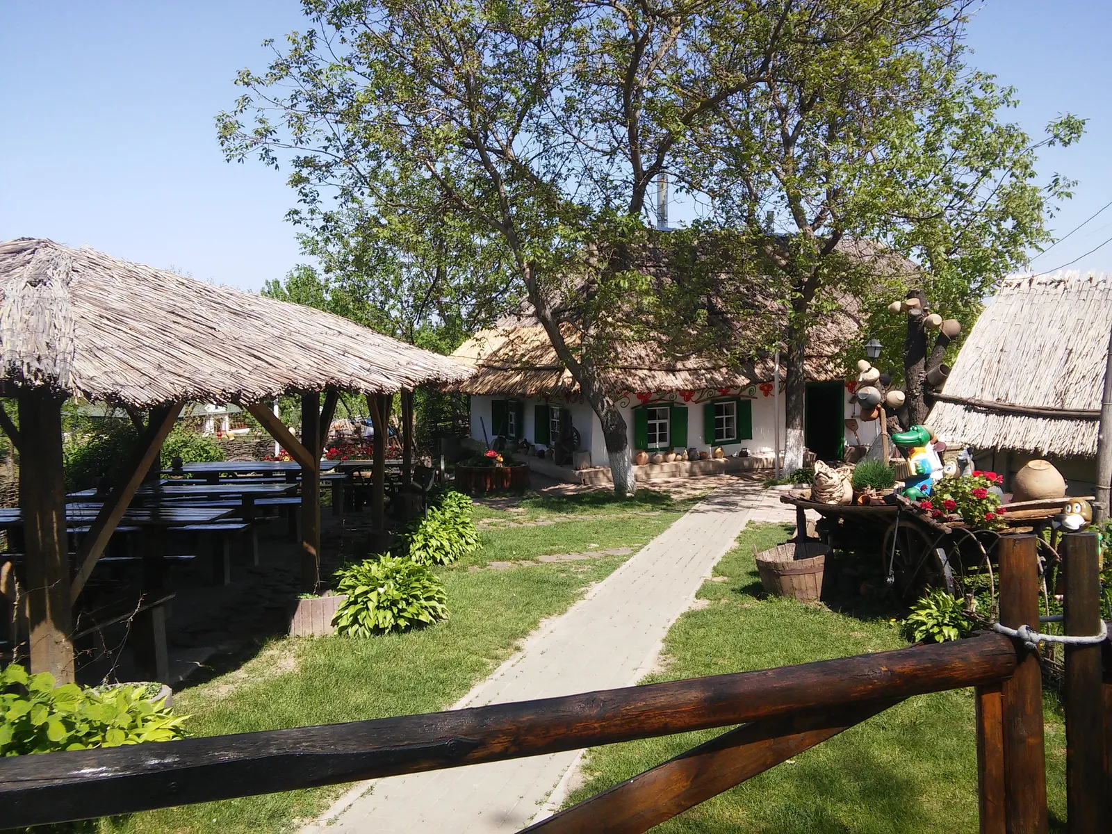 Tavern "Ms. Olga" image 9