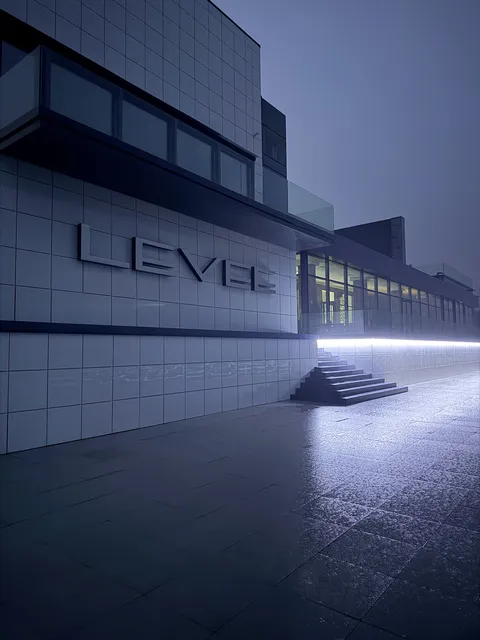 LEVEE image 8