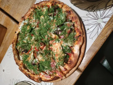 Leo's Pizza image 4