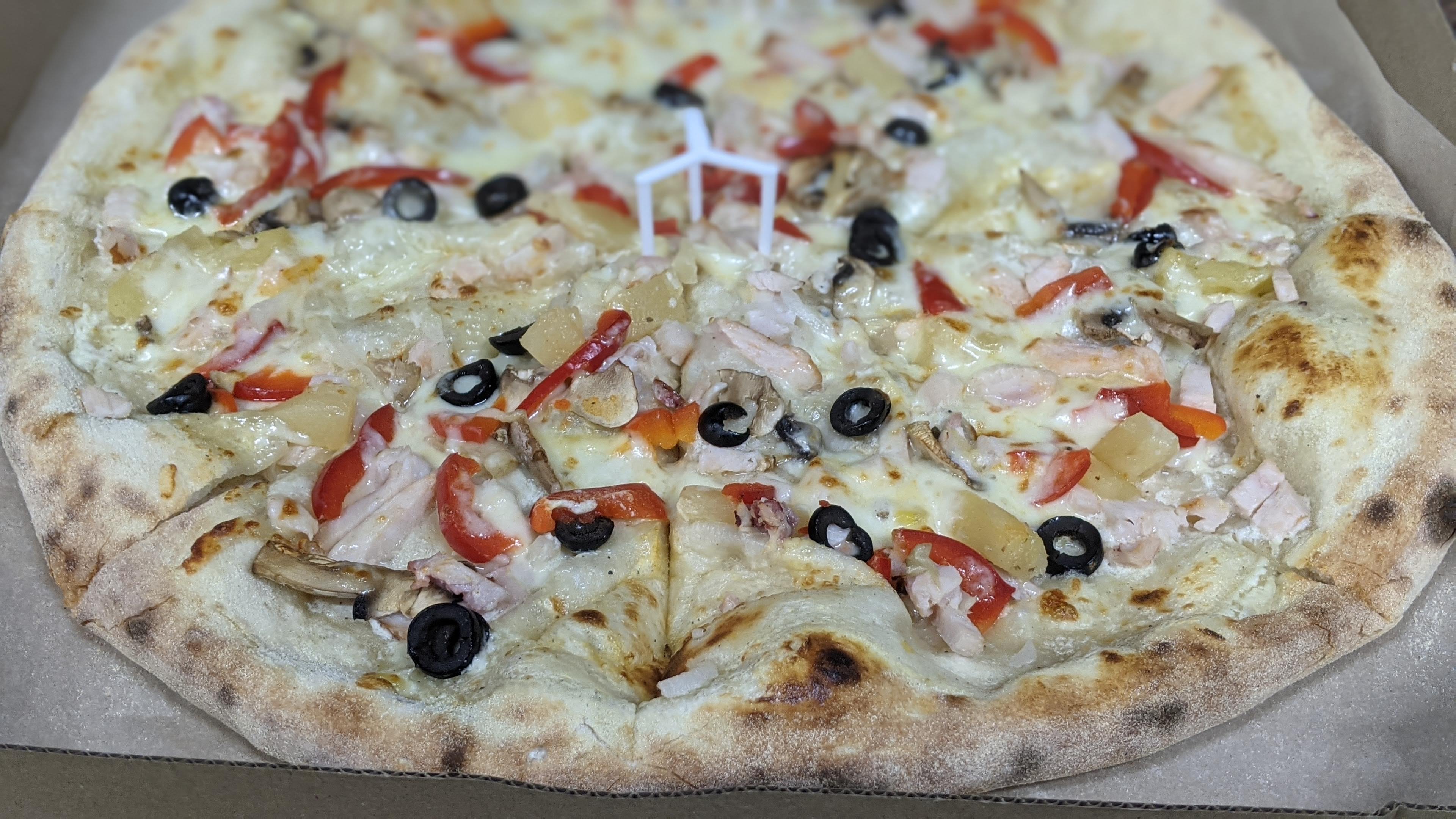 Sushi & Pizza House image 3