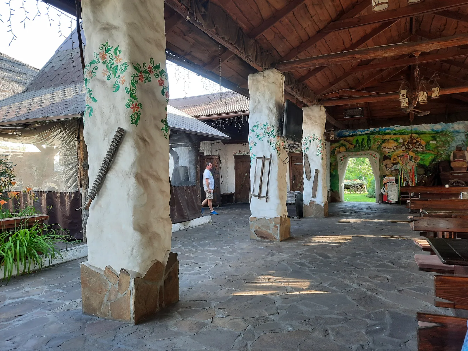 Khutirets image 6