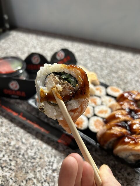 Osama sushi Kremenchuk image 2