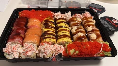 Osama sushi Kremenchuk image 4