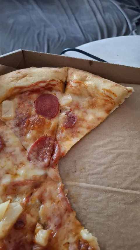 Deli Pizza image 2