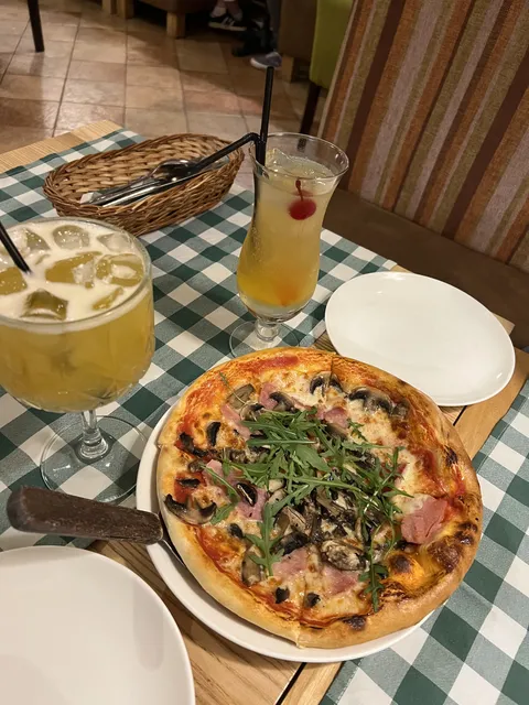 Trattoria Viva Olive image 3