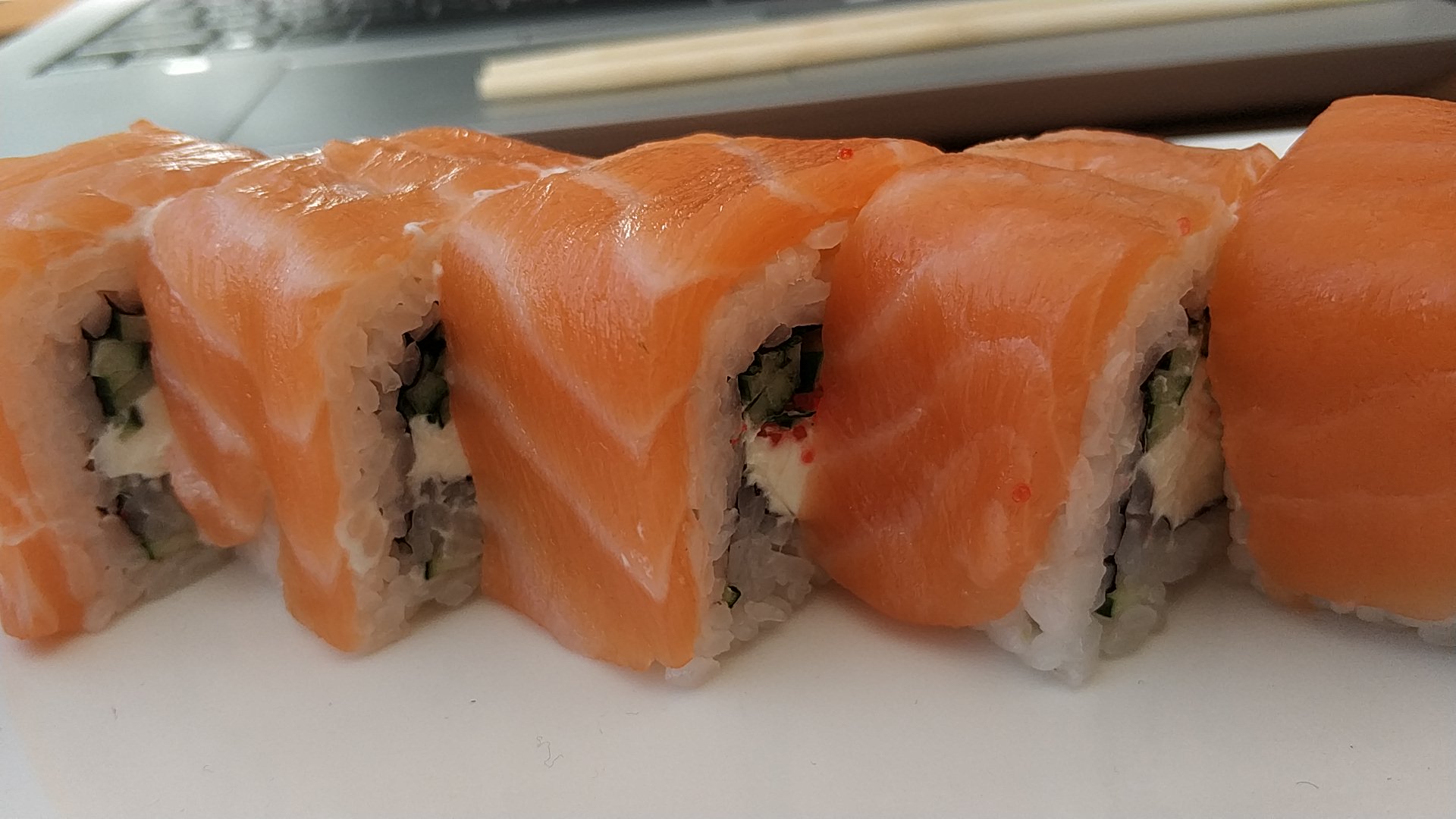 БЕНЕDІКТ сніданки&суші image 1