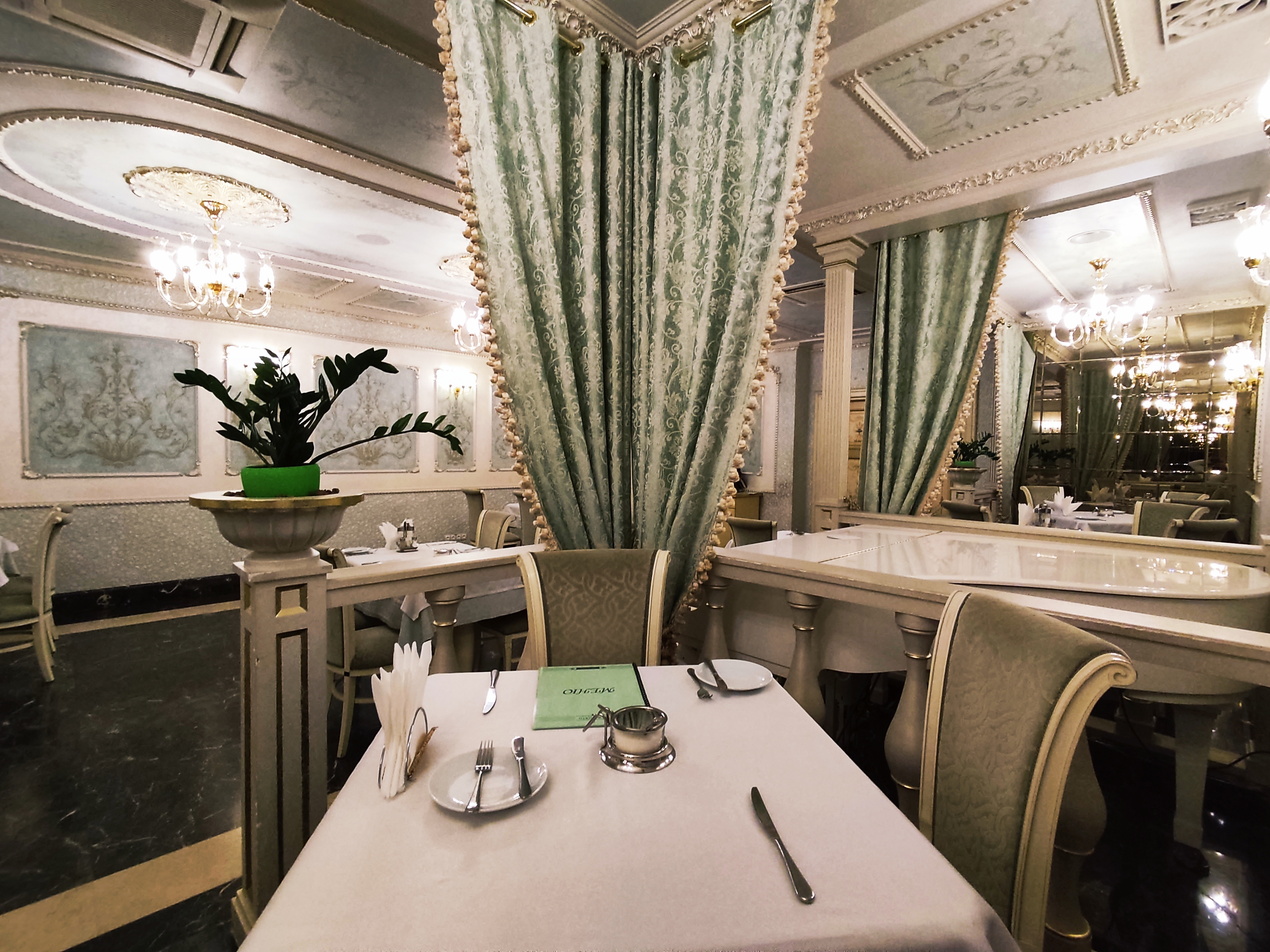 Restaurant "Raffinato" image 1