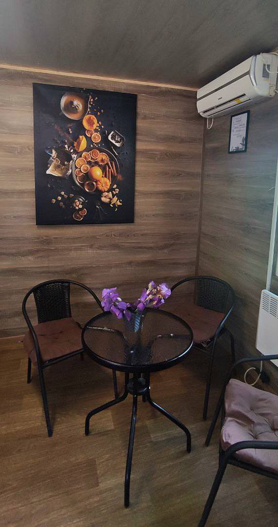 Bistro image 5