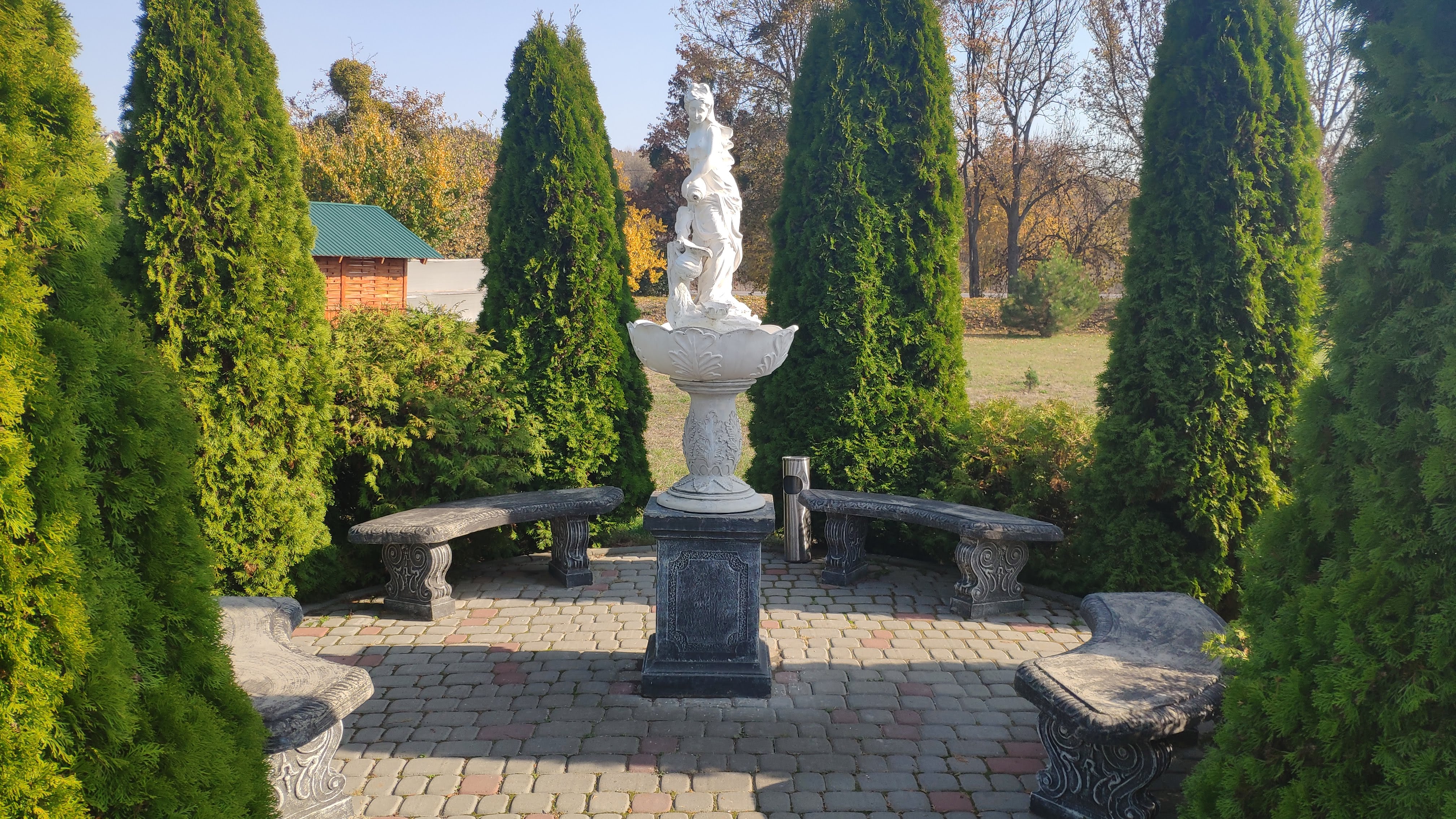 Kochubeivs'ka manor image 7