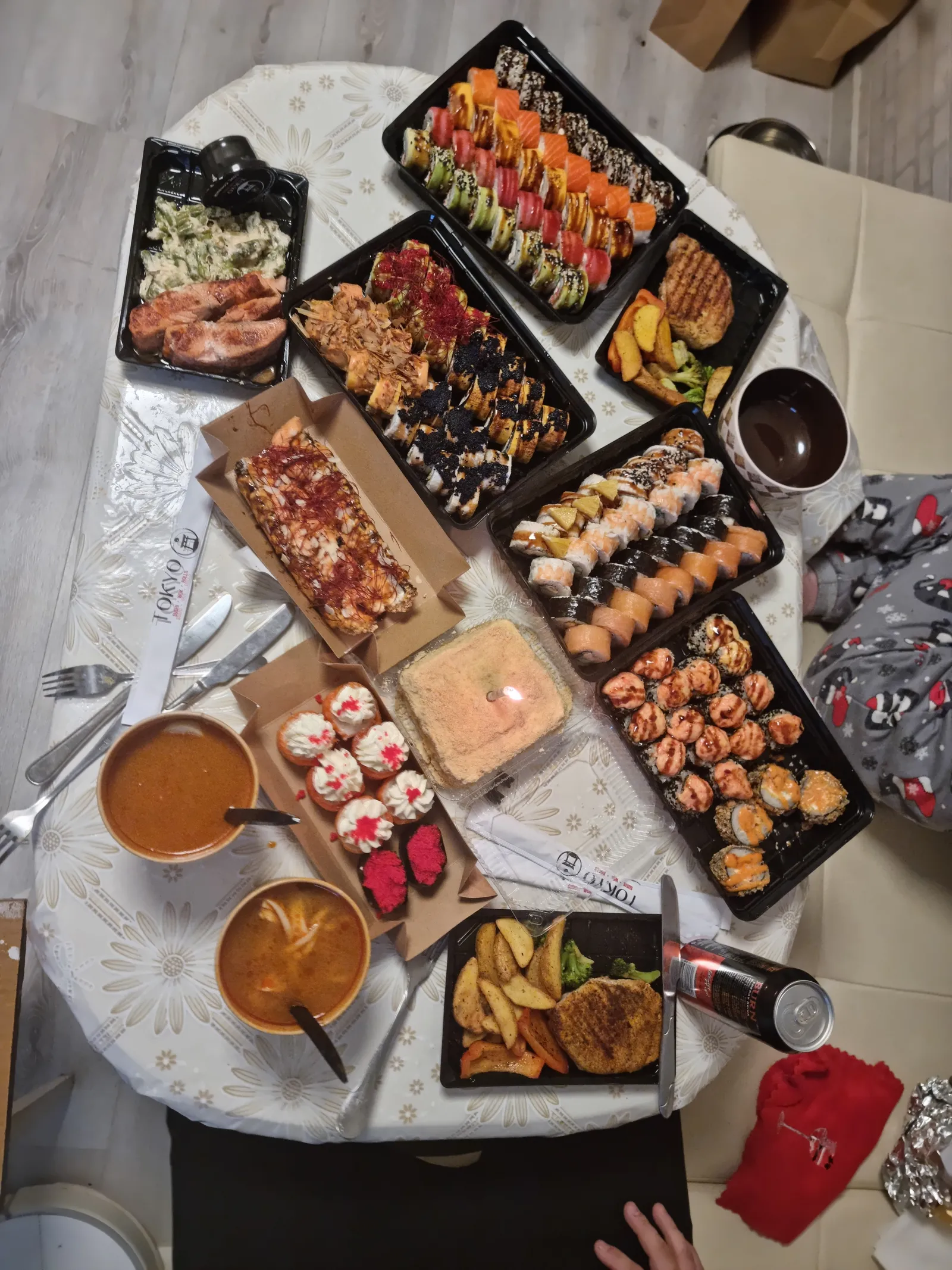 Tokyo sushi image 5