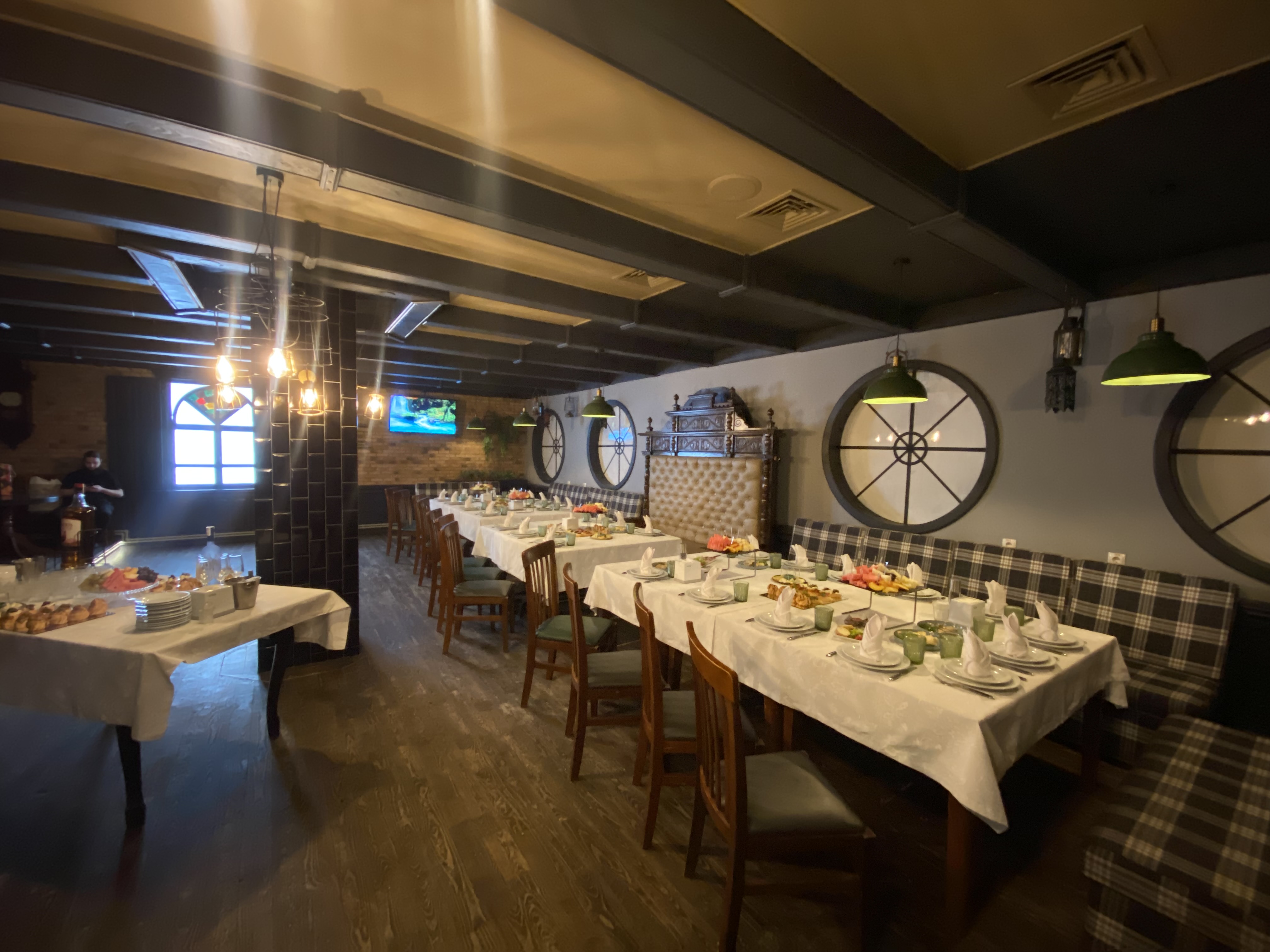 Restoran DACHA kulʹt m'yasa ta vidpochynku image 9