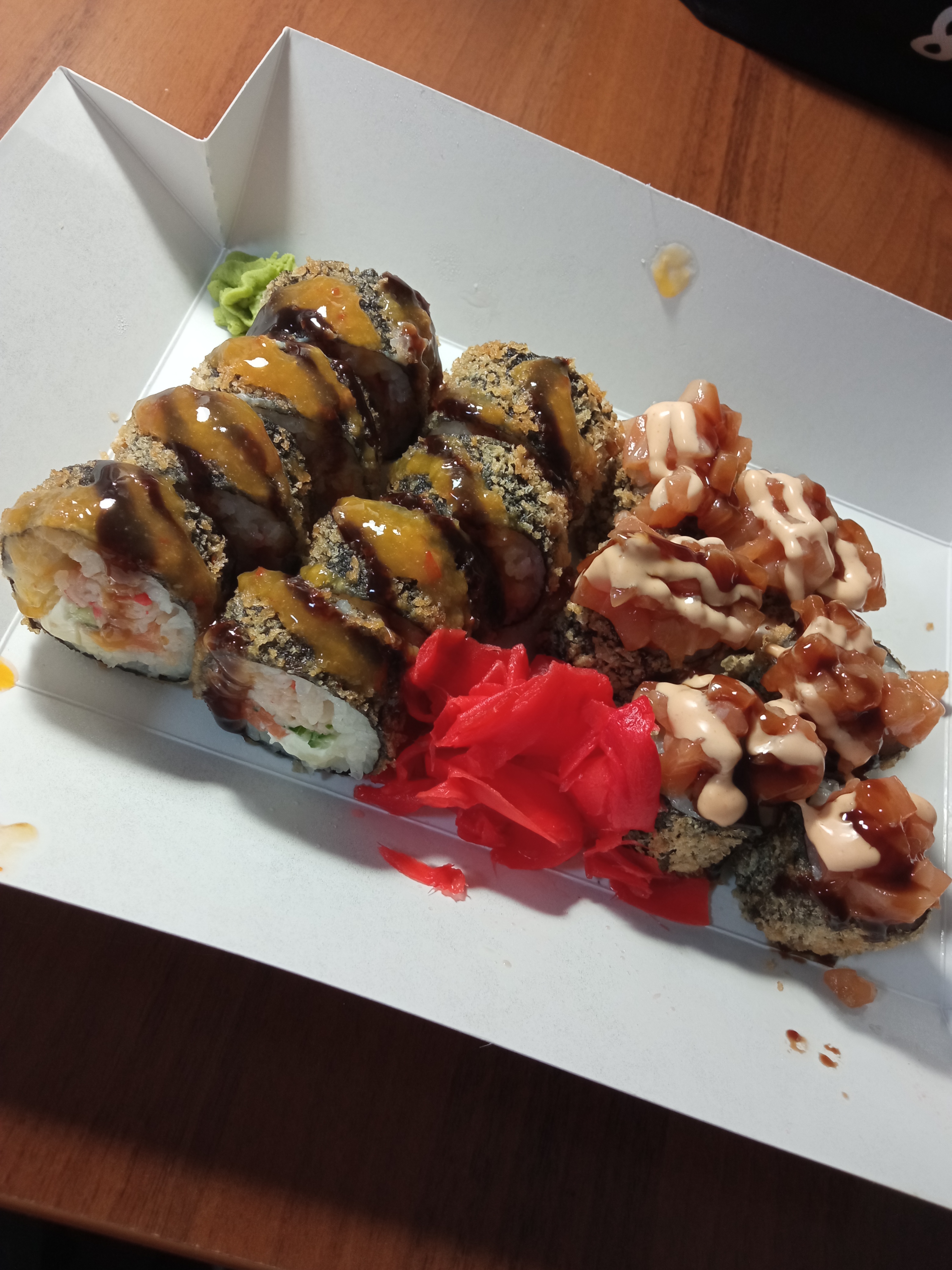 MaxBox - Sushi & Wok image 9
