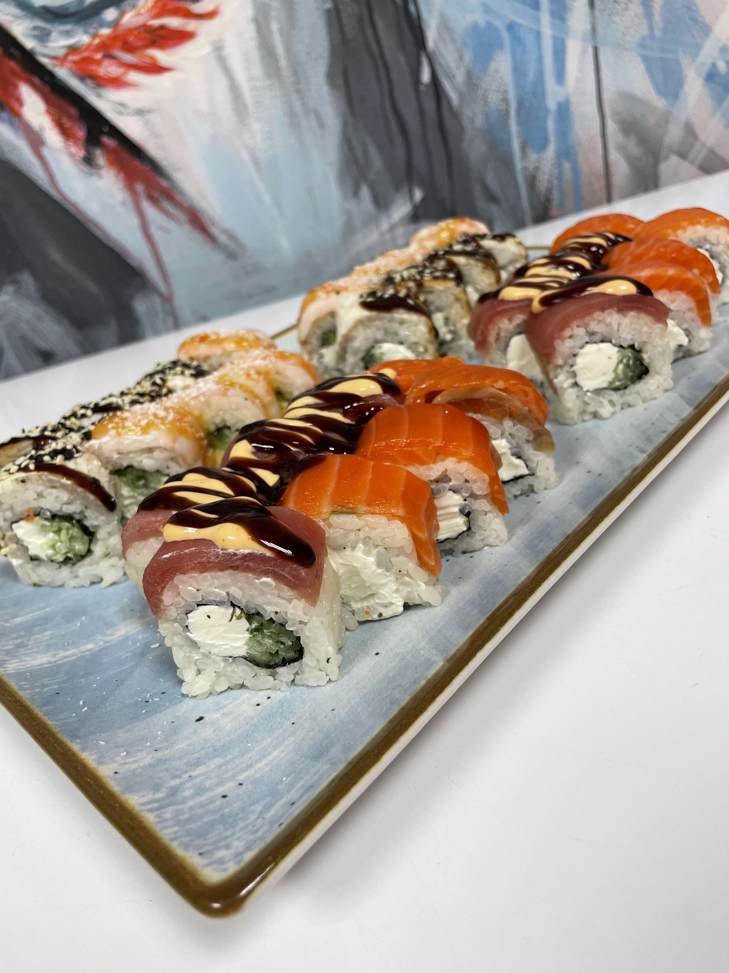 MaxBox - Sushi & Wok image 1
