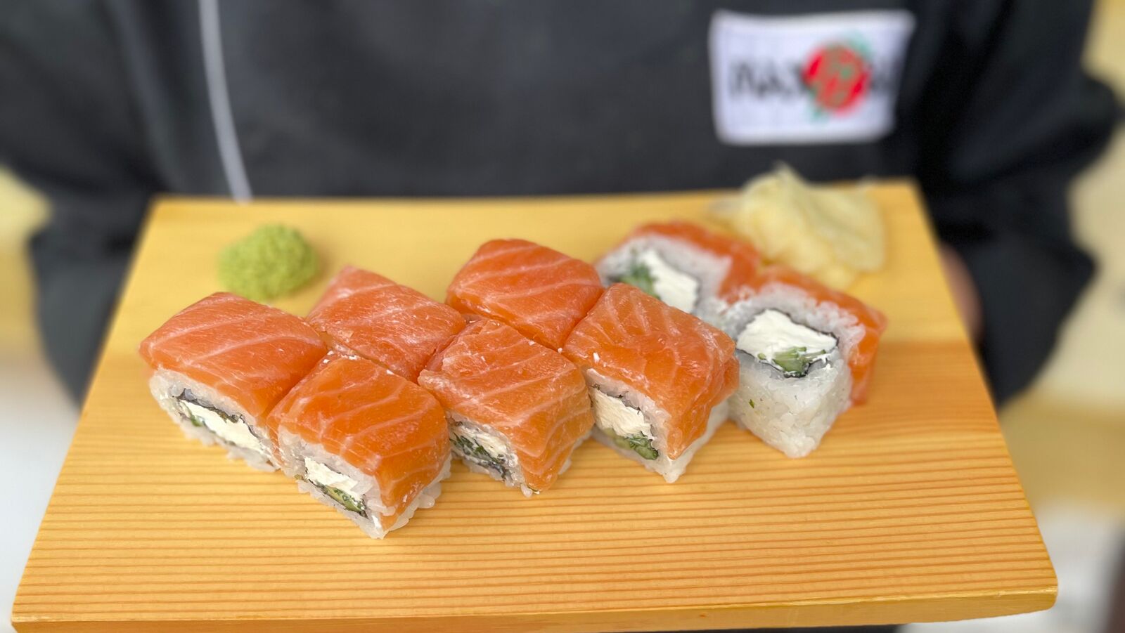 MaxBox - Sushi and Wok image 9