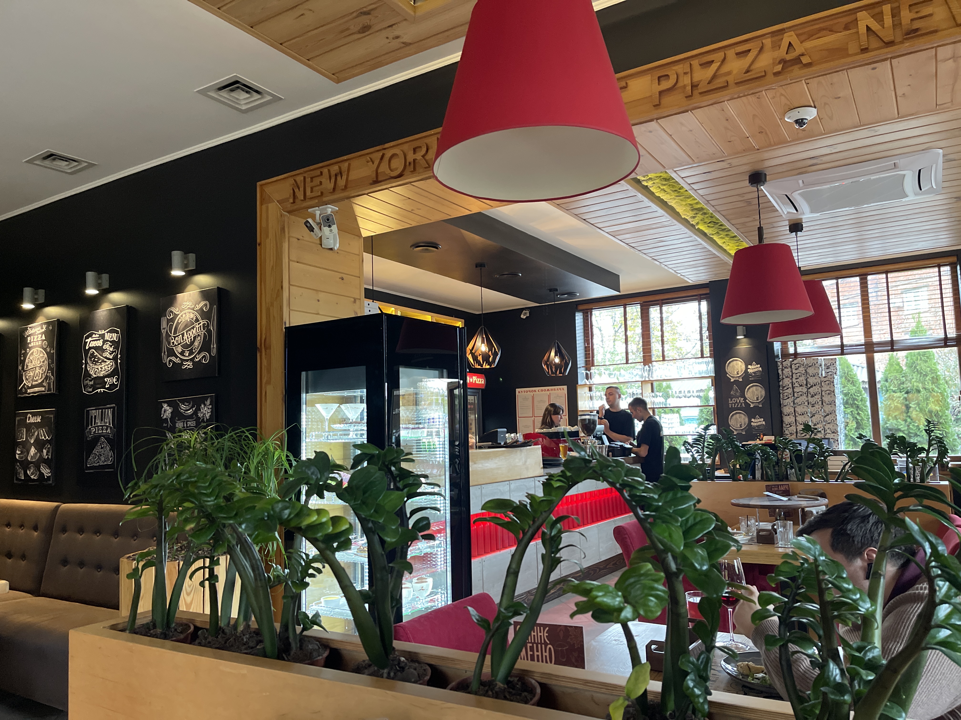 New York Street Pizza image 7