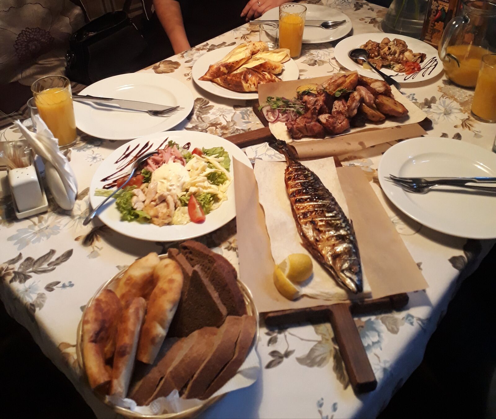Mangal Hous "Колоs" image 7