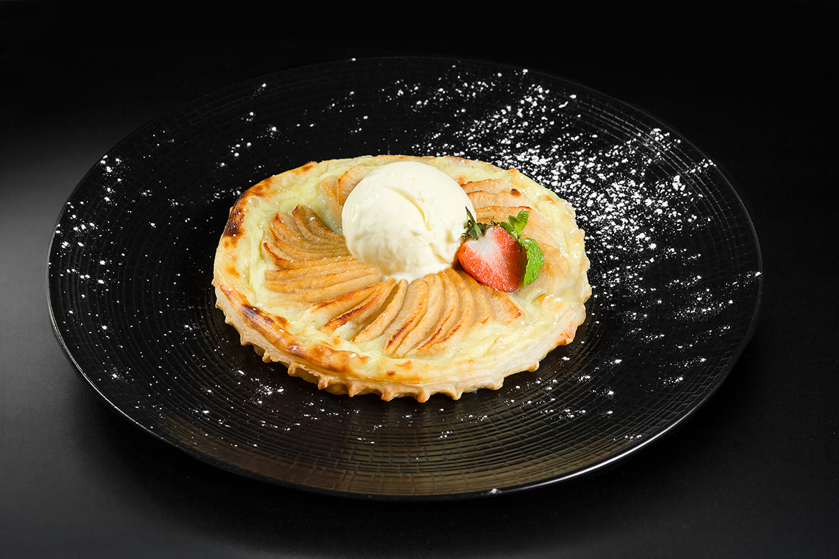 Sushi Studio image 9