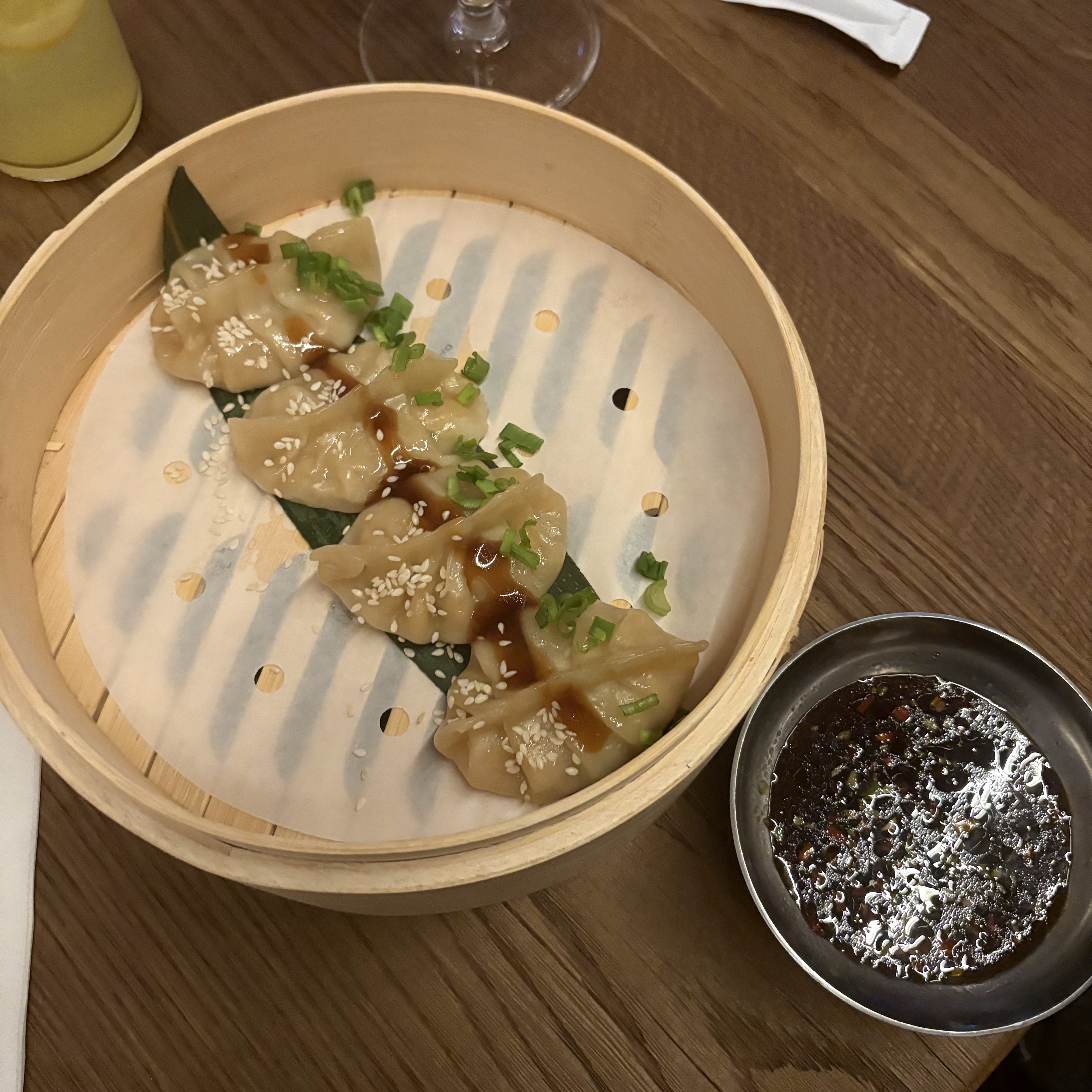 SHI SHI Asian bistro image 2