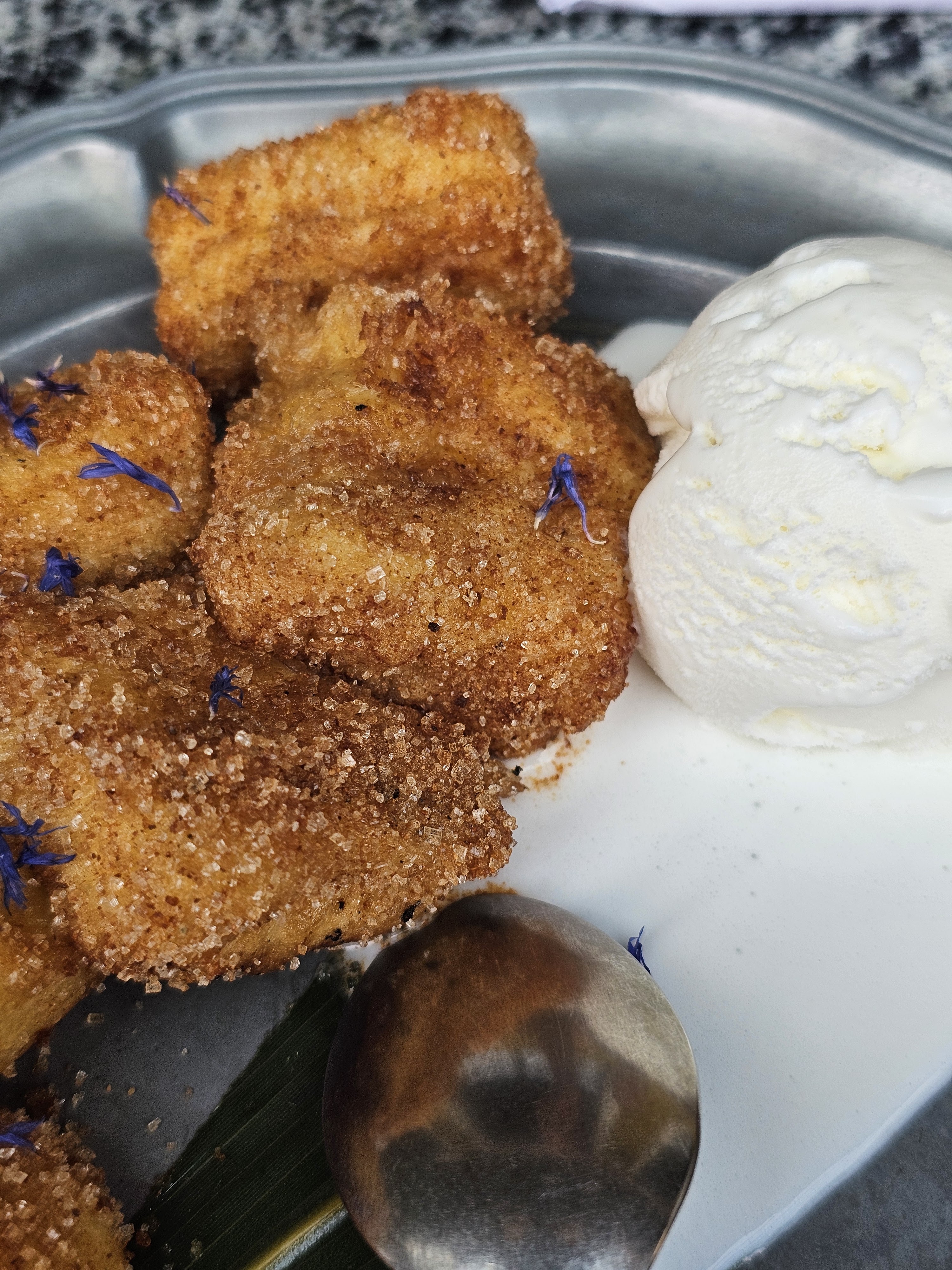 SHI SHI Asian bistro image 5