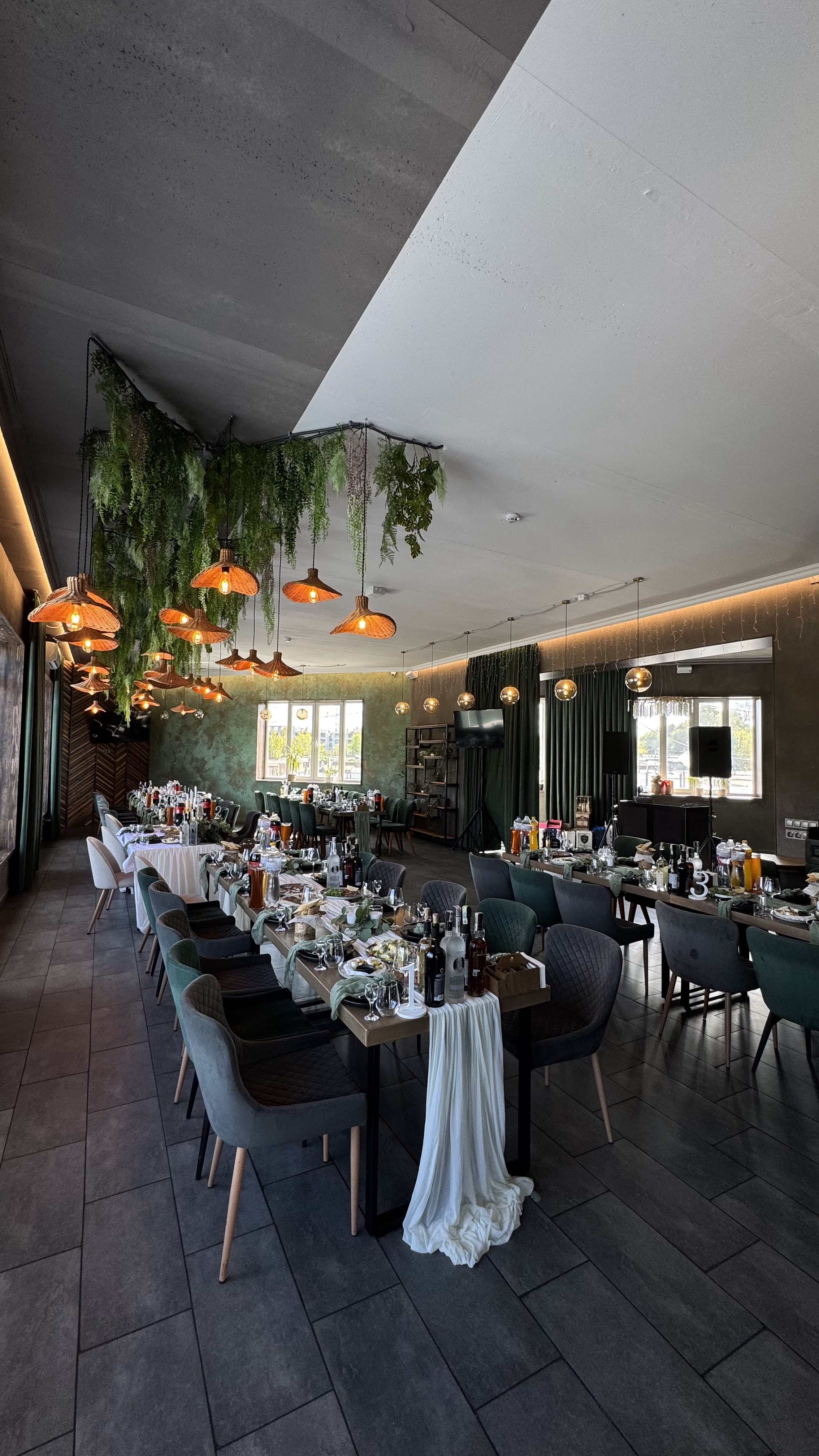 Ресторан HVOYA image 1