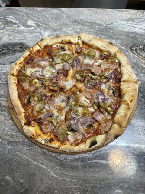 Кафе-піцерія «SwanPizza» image 2