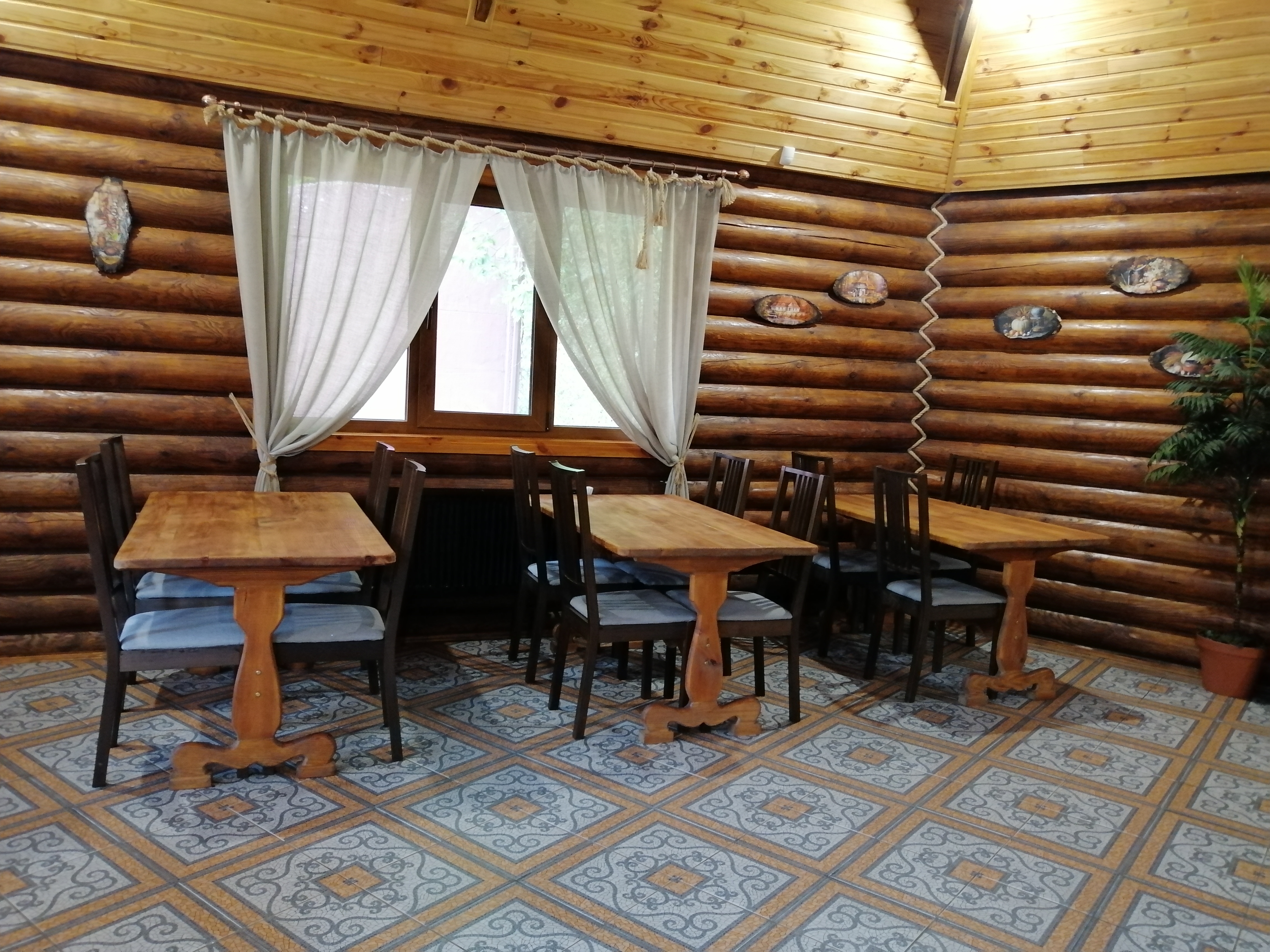 Sadivsʹka Kolyba image 3