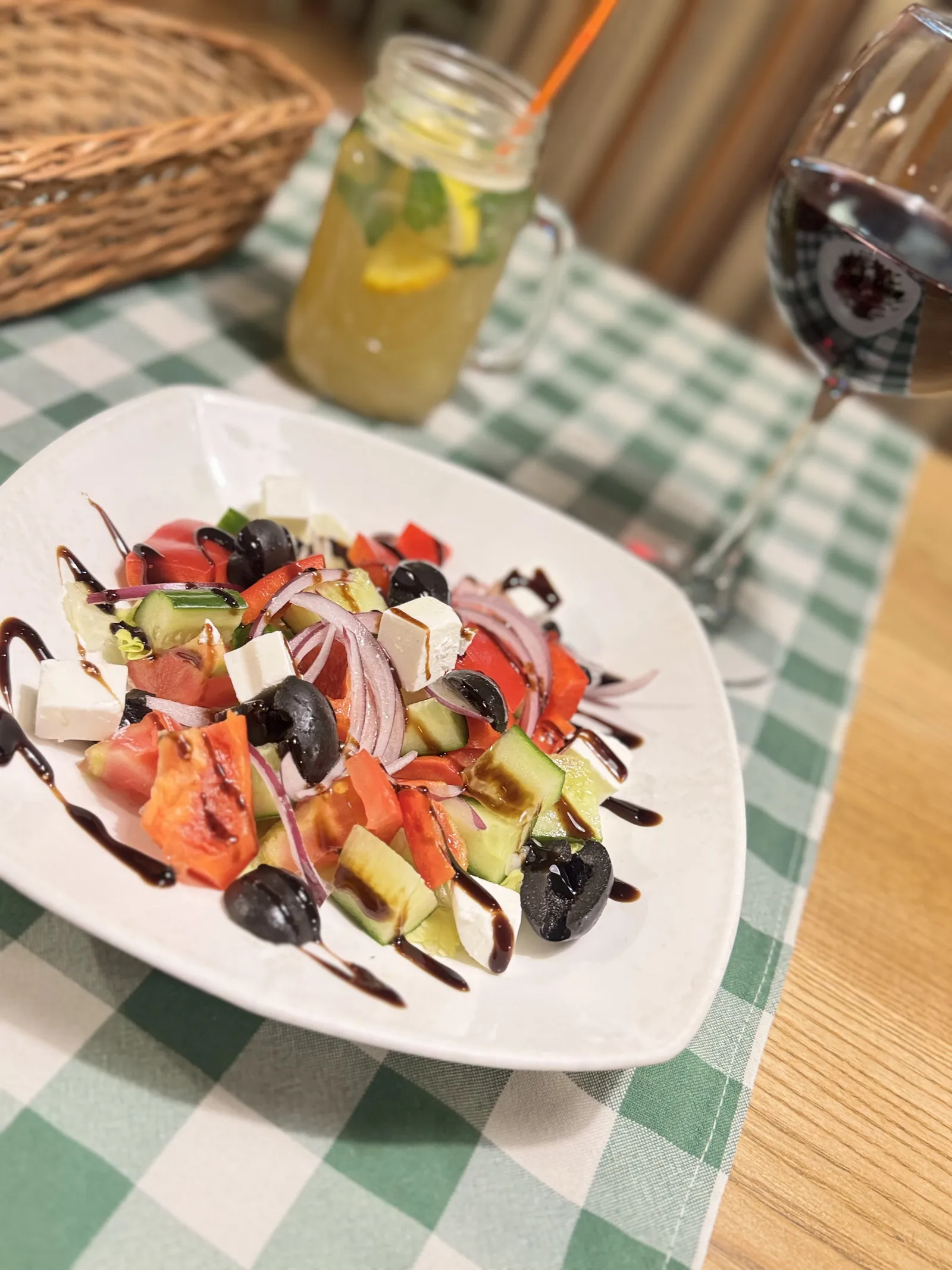 Viva Olive image 10