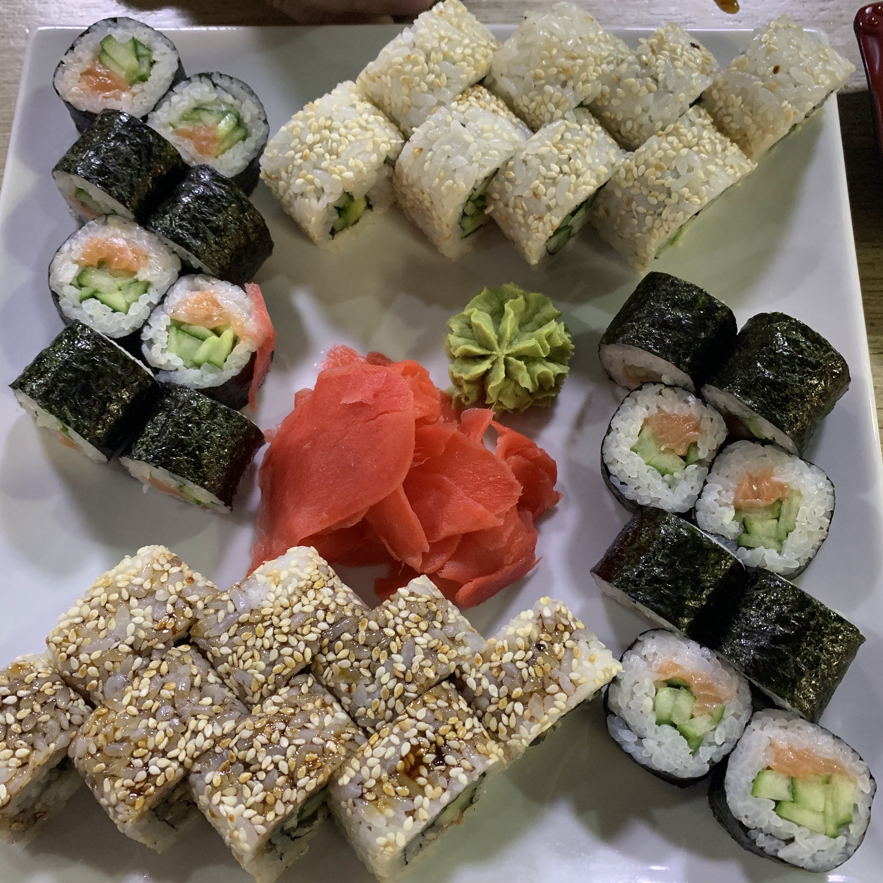 Mystetstvo Sushi image 2