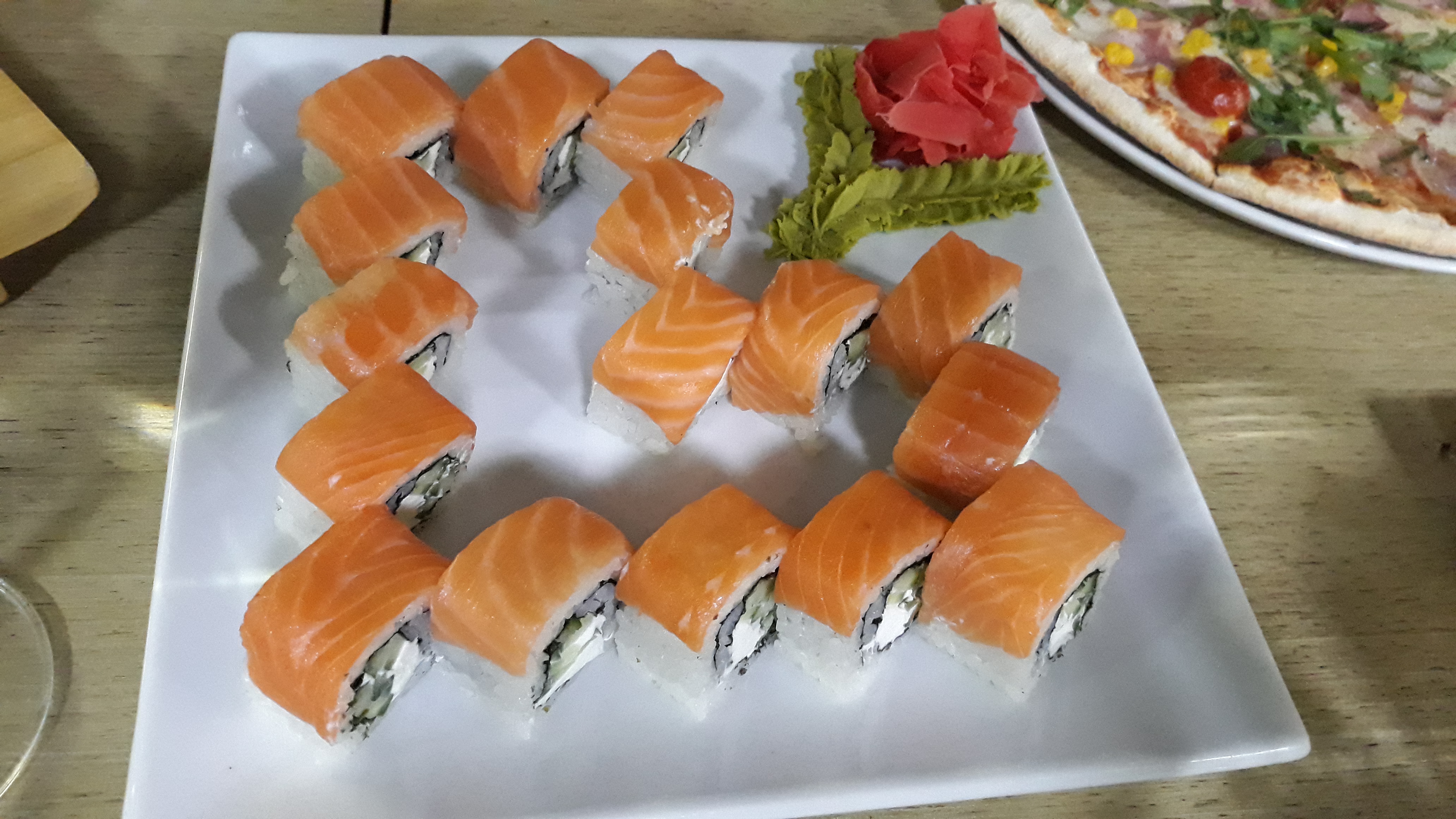 Mystetstvo Sushi image 8