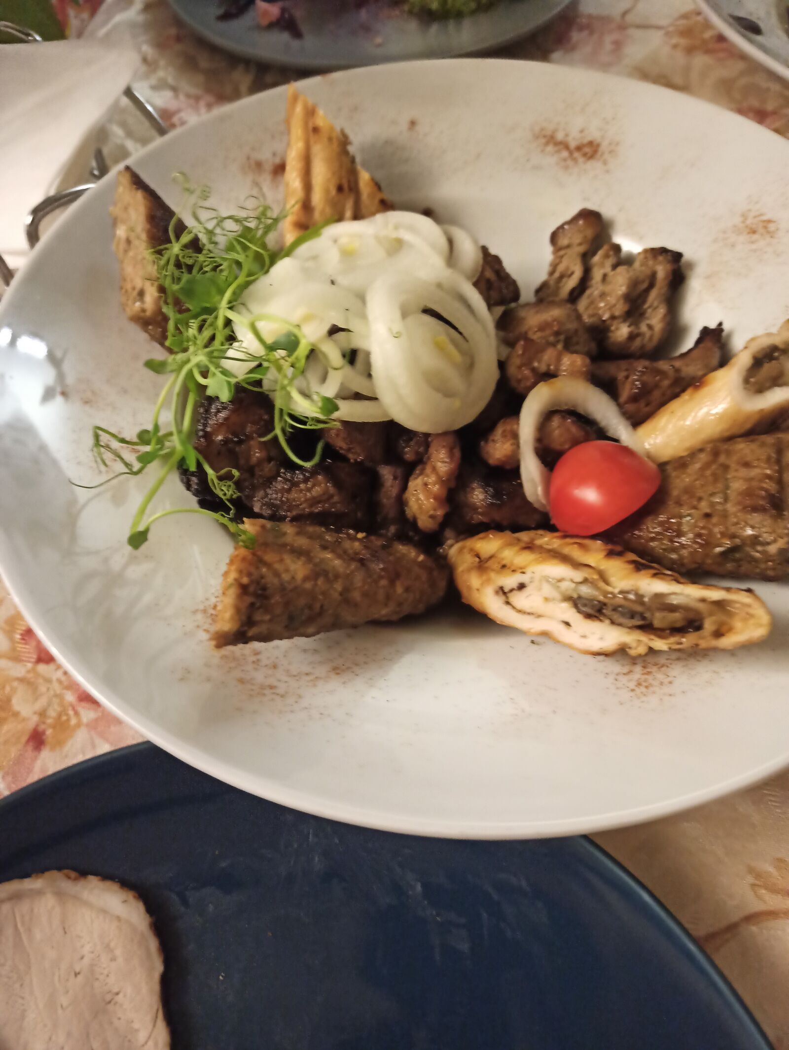 Taverna image 4