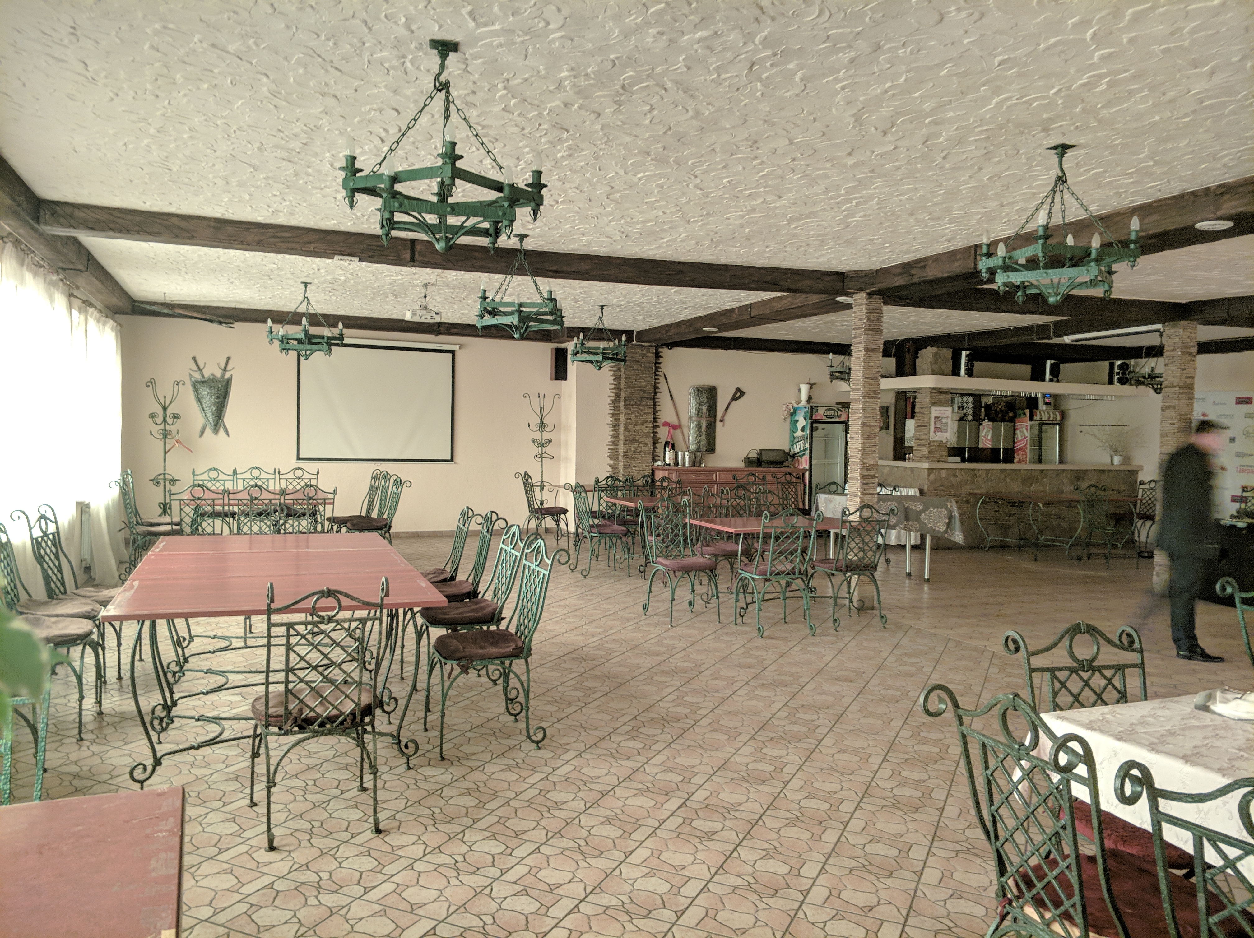 Taverna image 7