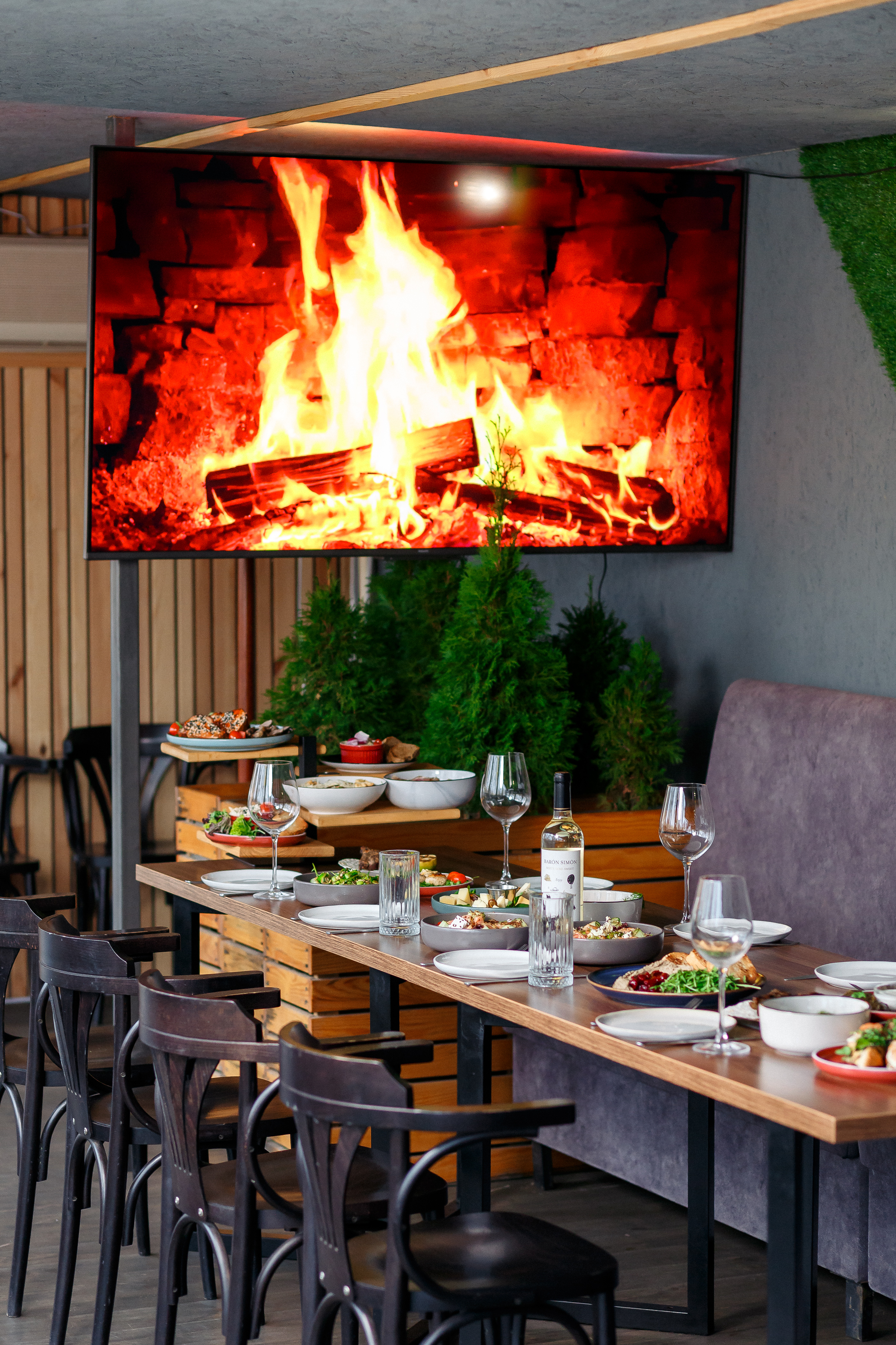 Чотири Чебуреки & REBROBAR image 1