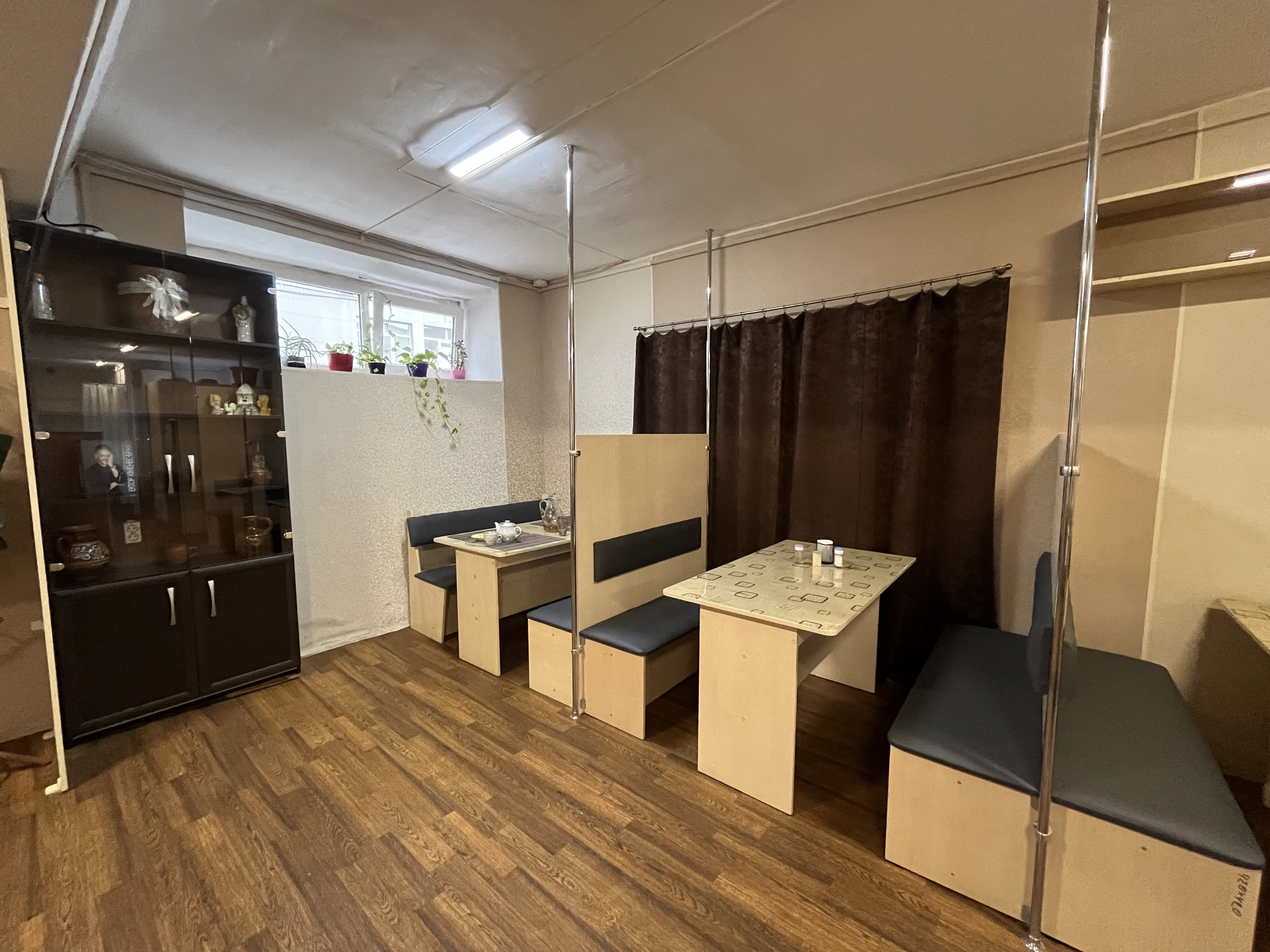 Їдальня image 2