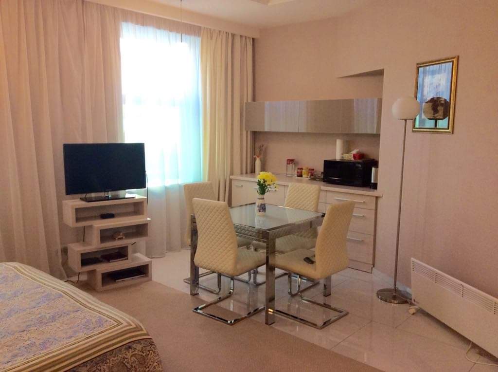 Business Hotel image 10