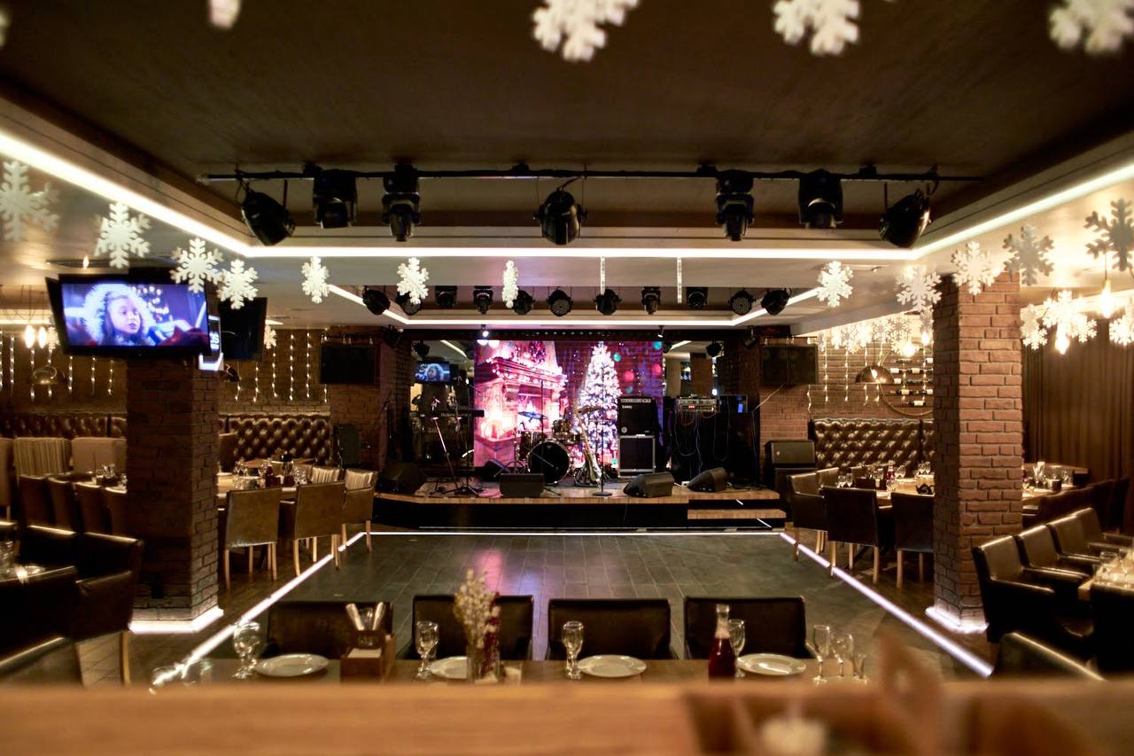 Анжис Хол. Смачний Шоу ресторан image 1