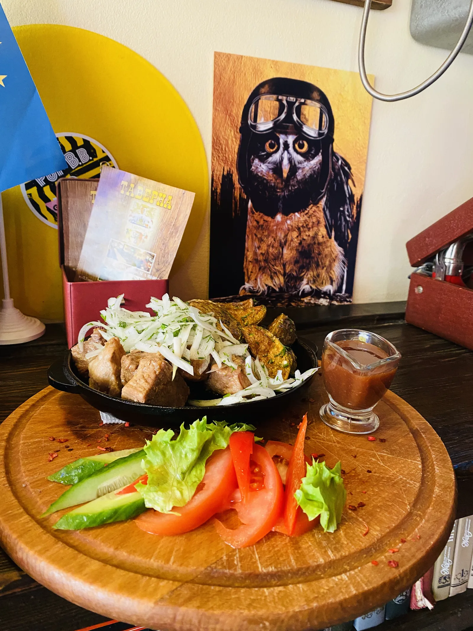 Taverna image 4