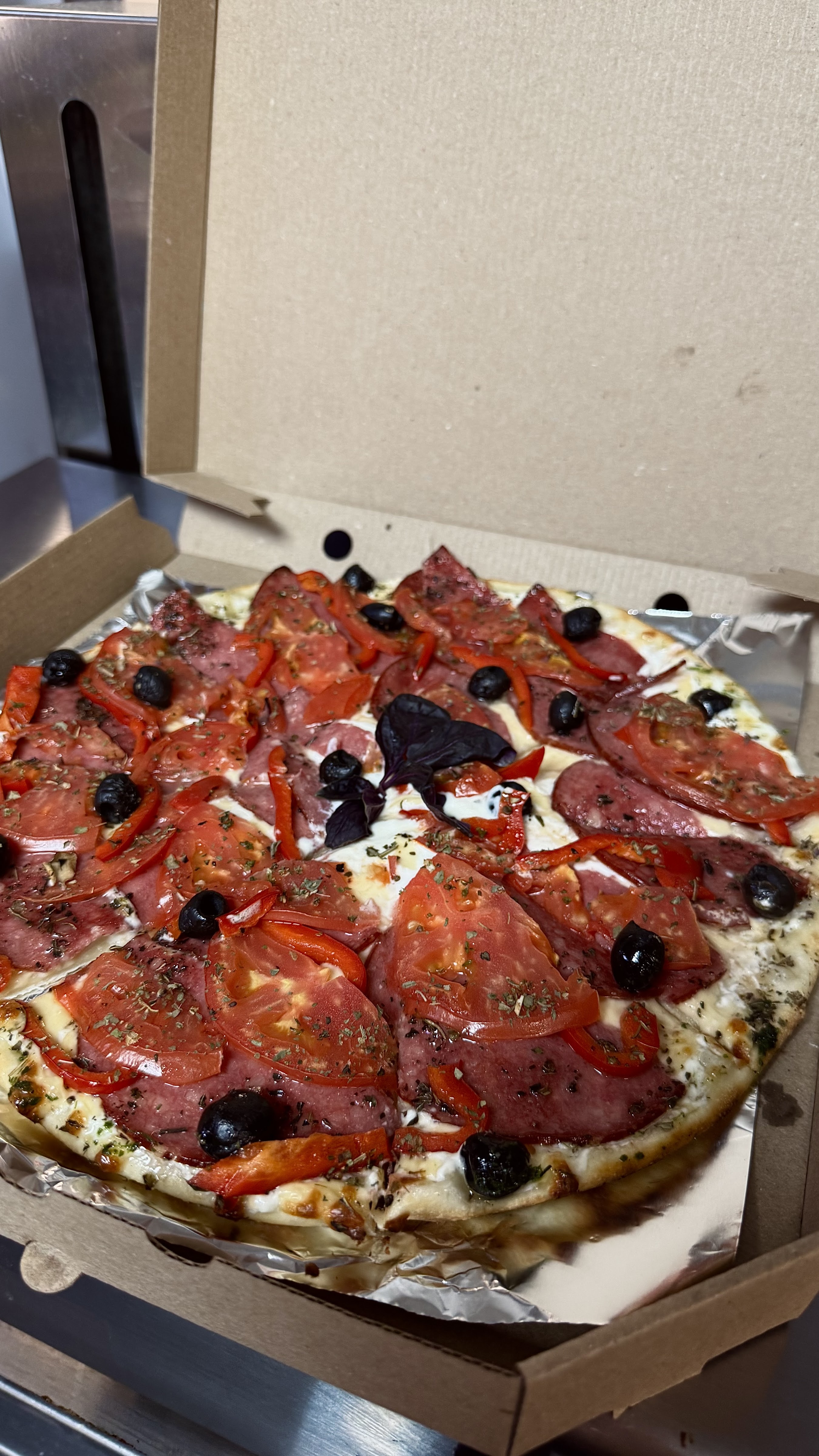 Vikitoria sushi & pizza image 8