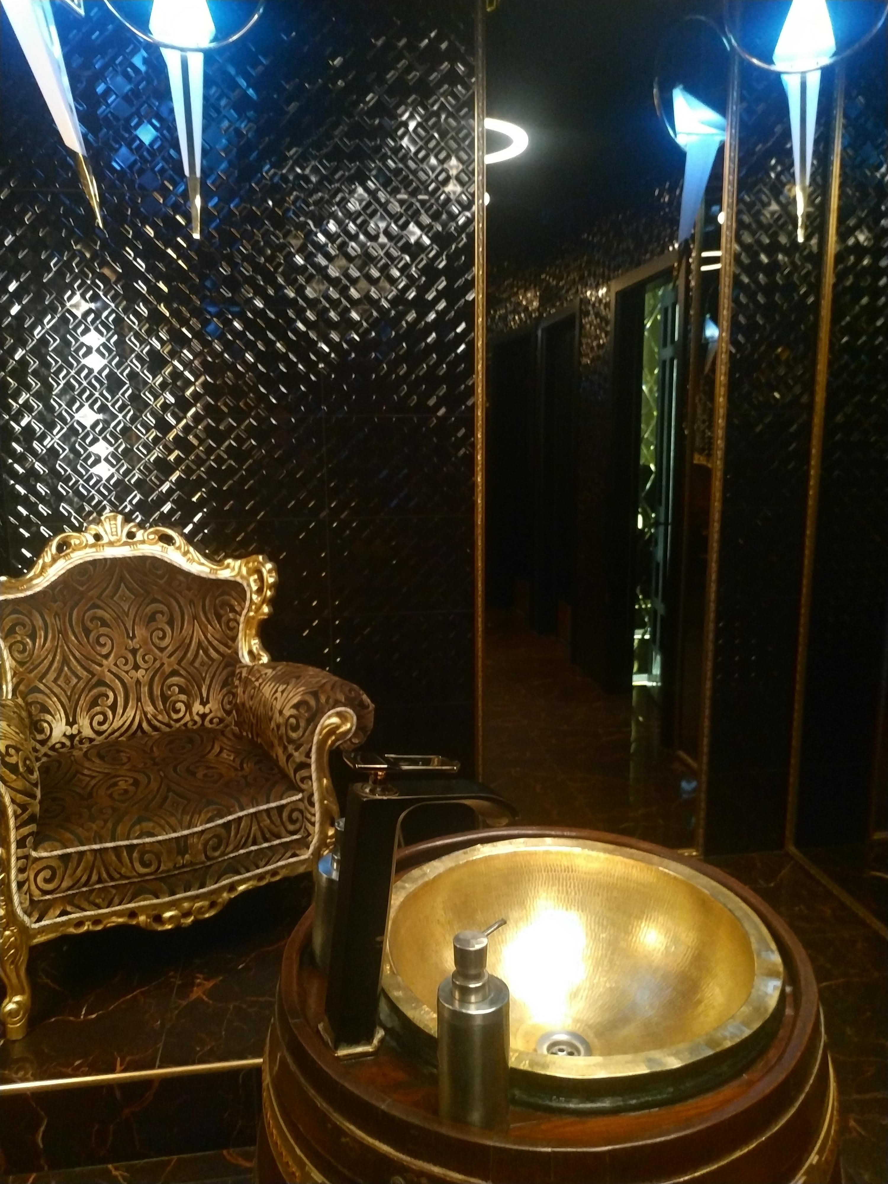 Zori Meat Gastropub image 4