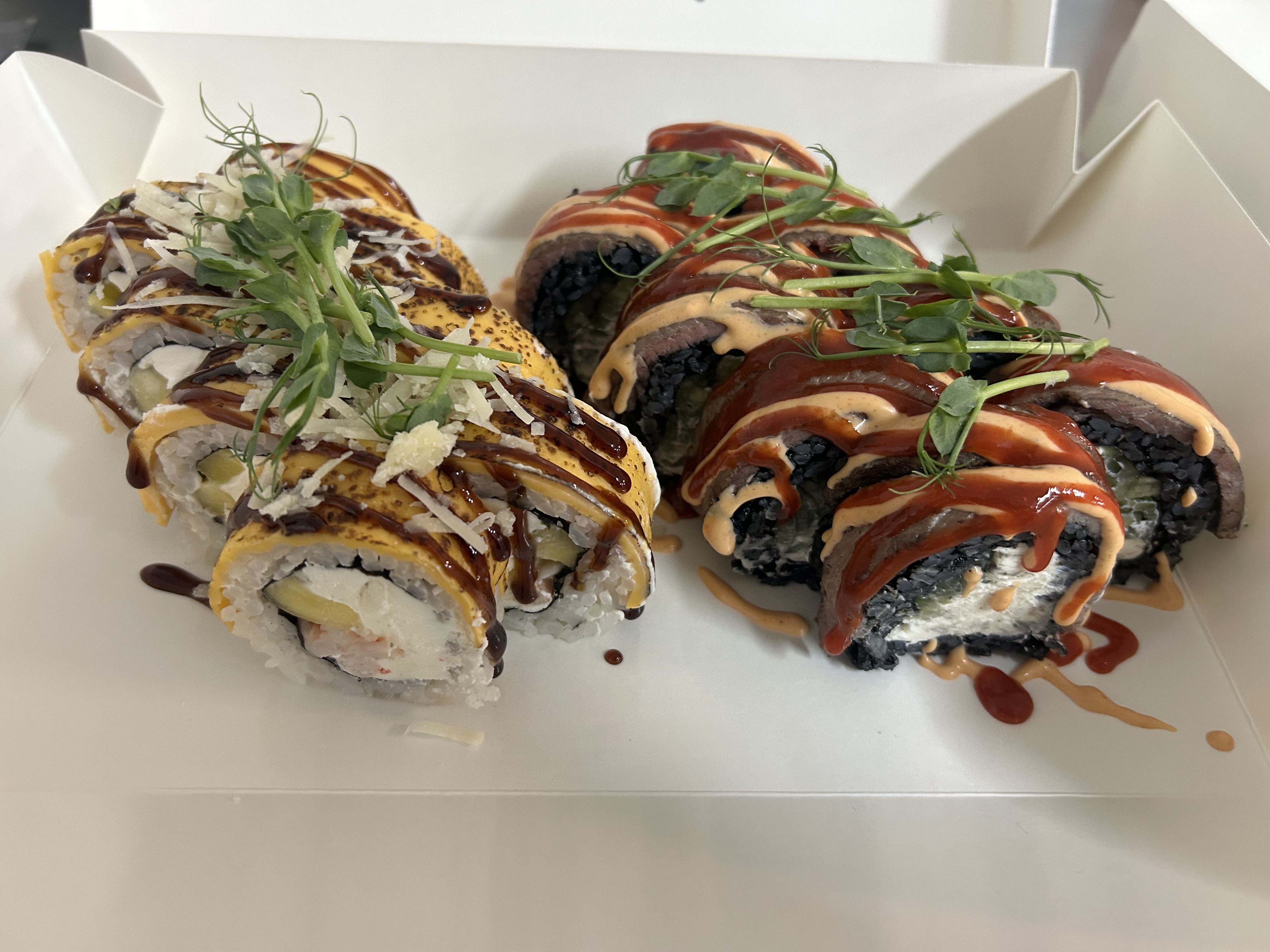 Leleka lounge image 1