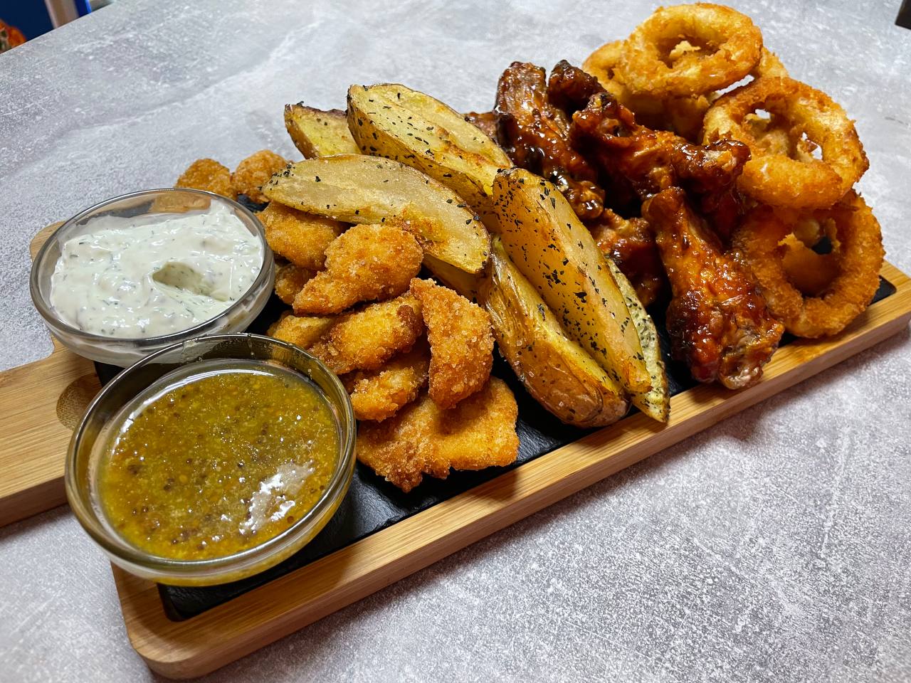 The Moon Lounge image 4