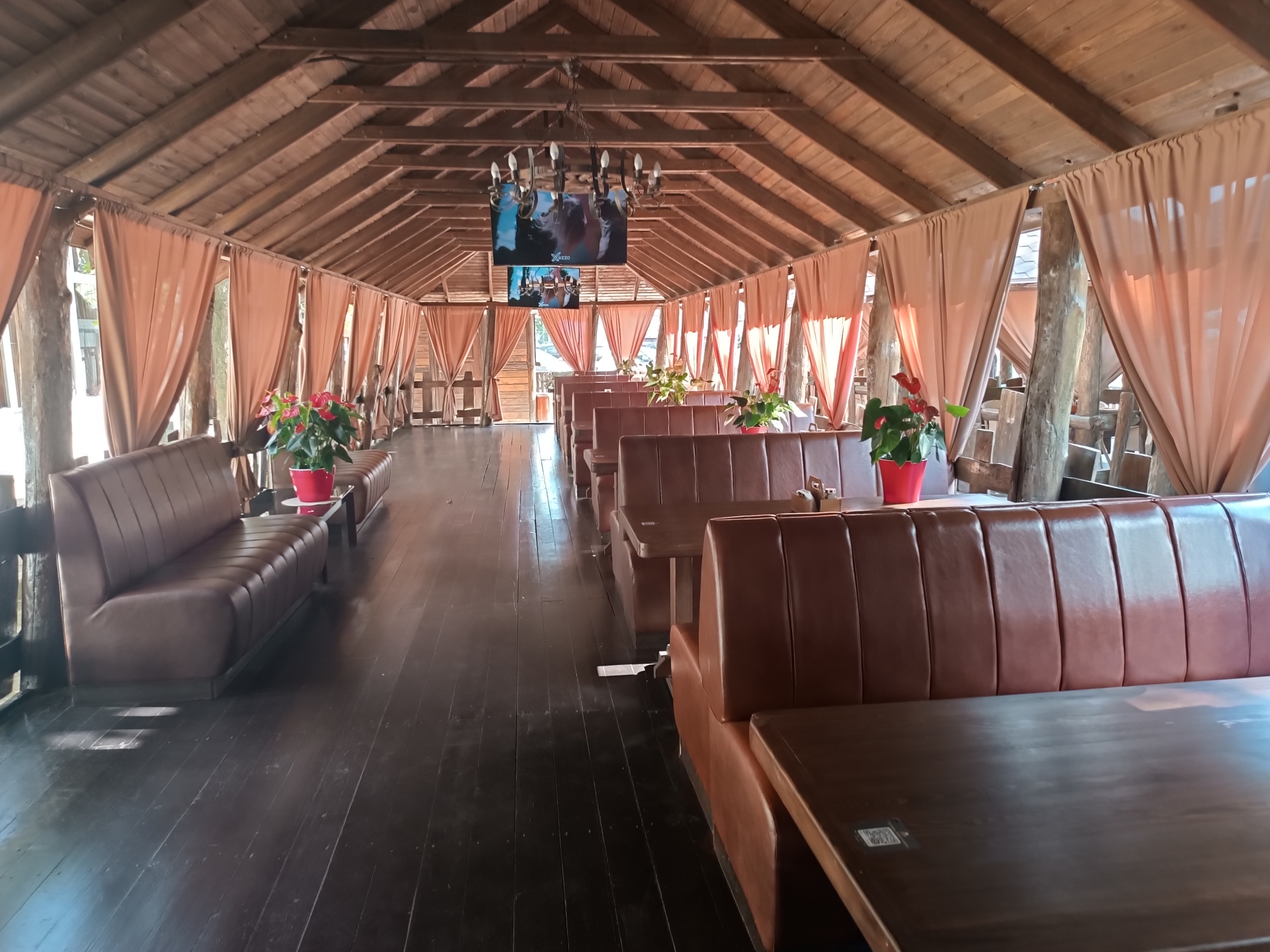 Oktoberfest pub image 1