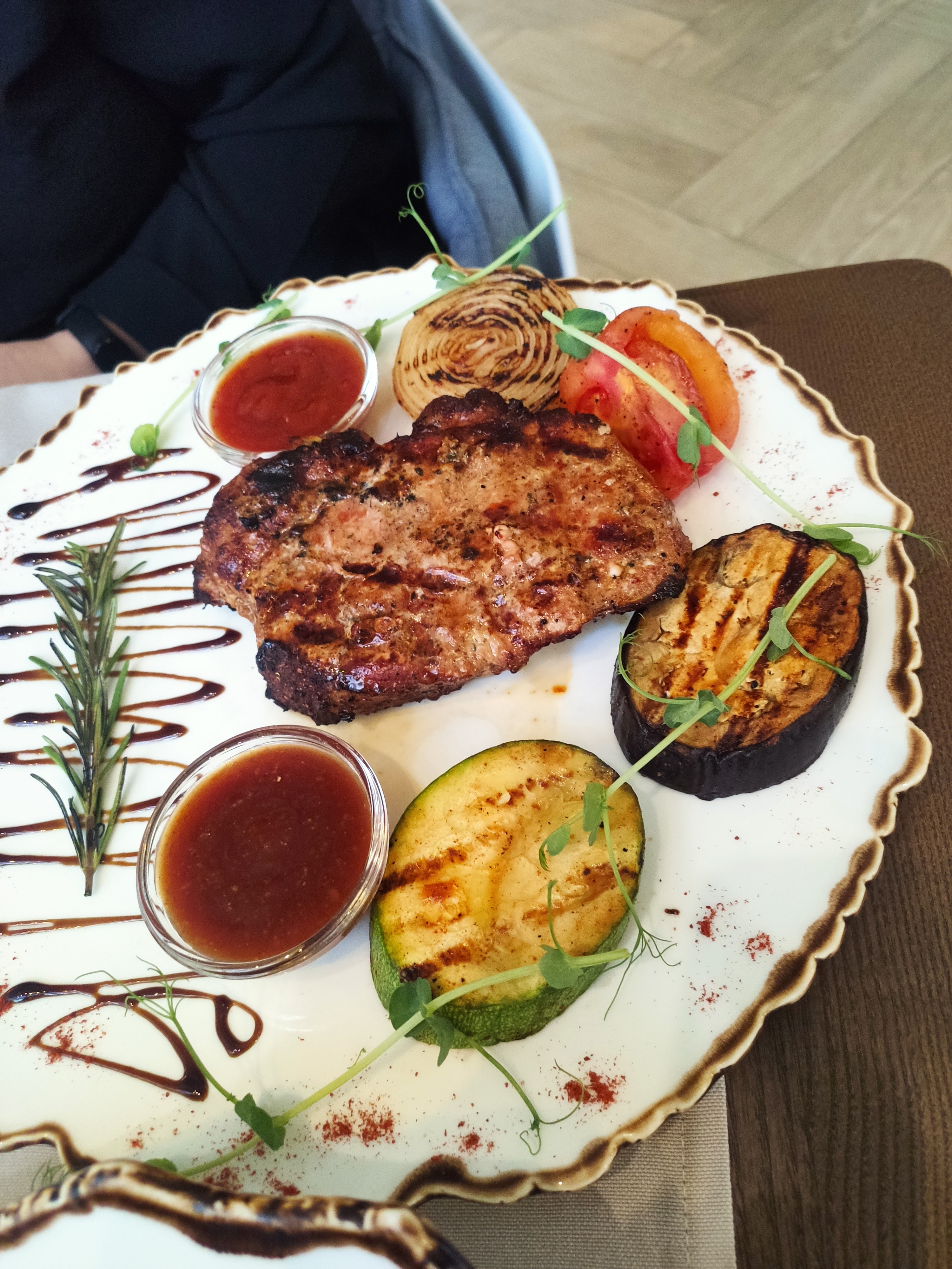 White Garden image 2