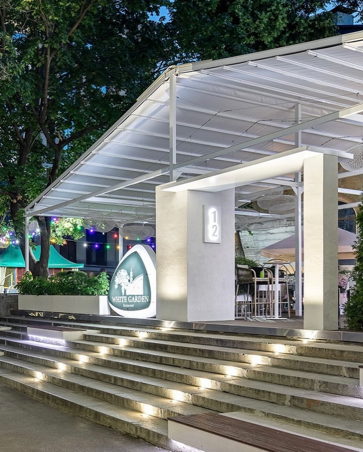 White Garden image 3