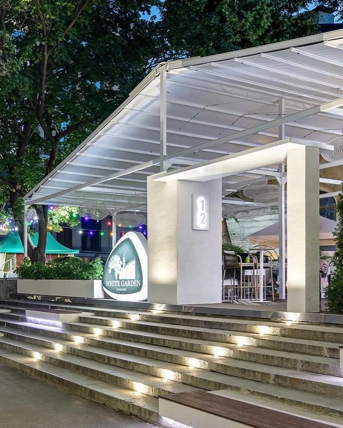 White Garden image 3
