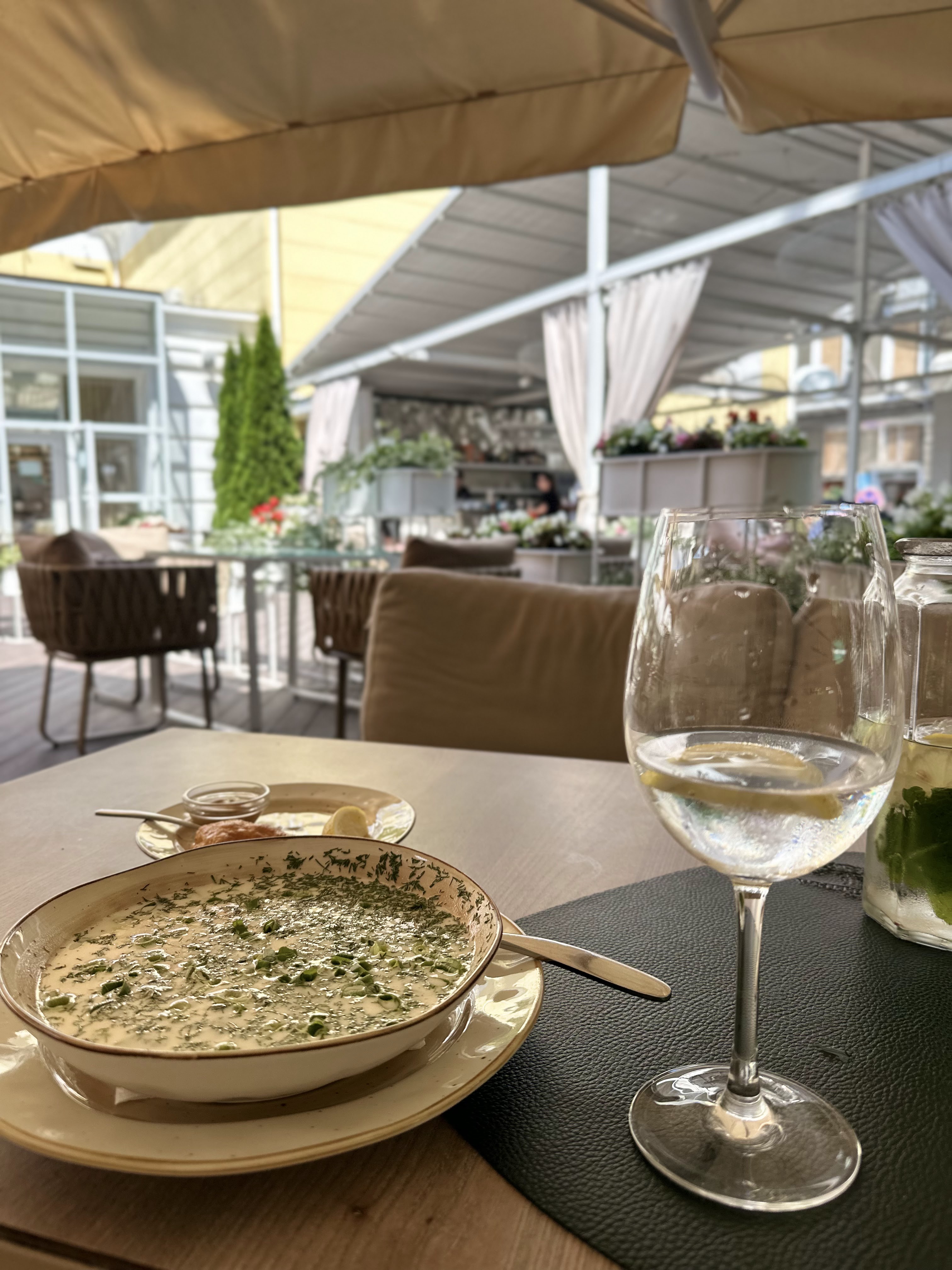 White Garden image 7